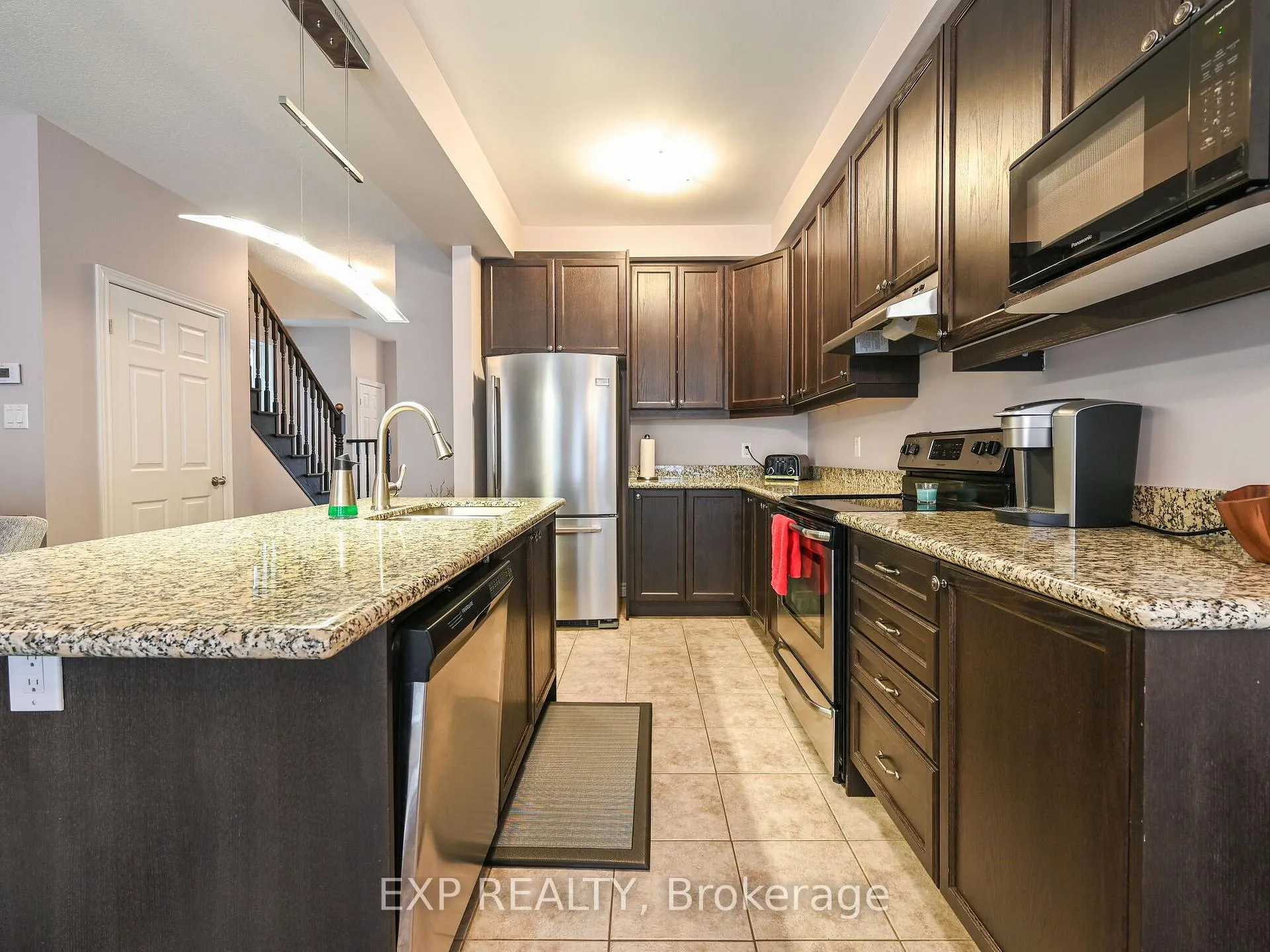 Photo 7 of 153 Gunby Boulevard, Hamilton, Waterdown — HOMEH