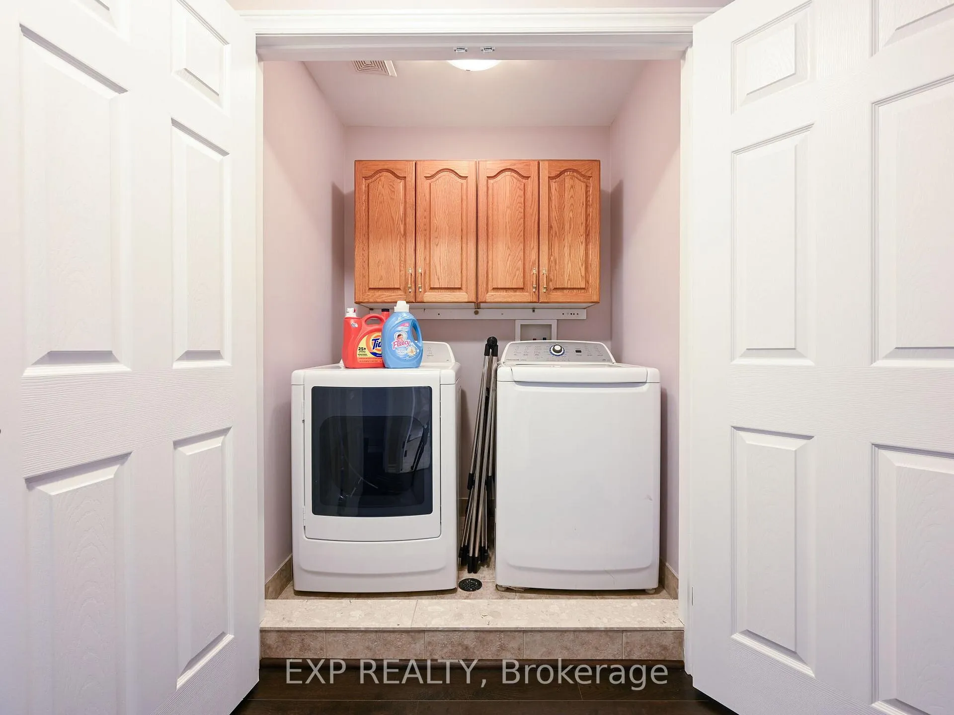 Photo 19 of 153 Gunby Boulevard, Hamilton, Waterdown — HOMEH