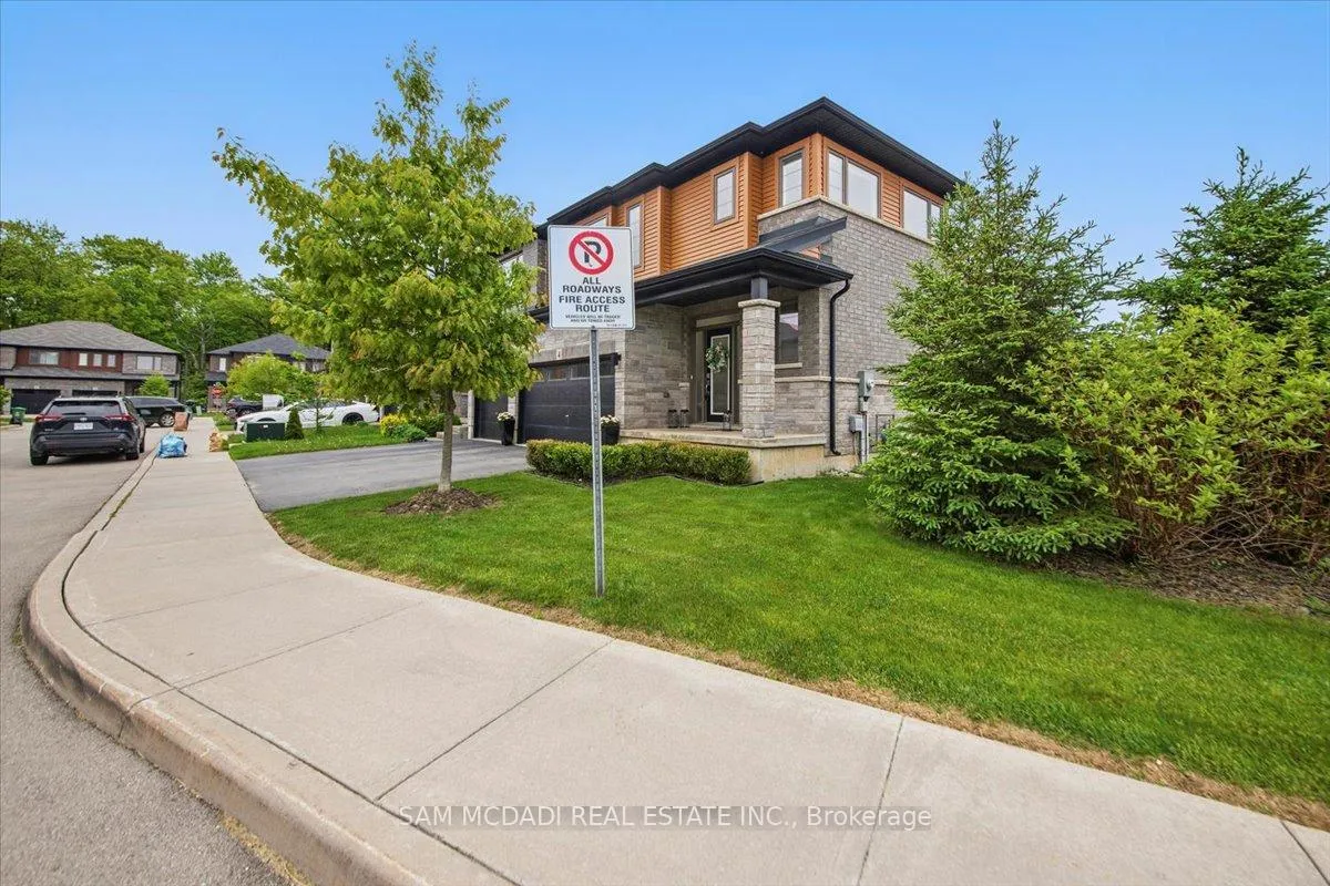 Photo 2 of 4 Rouley Lane, Hamilton, Ancaster — HOMEH