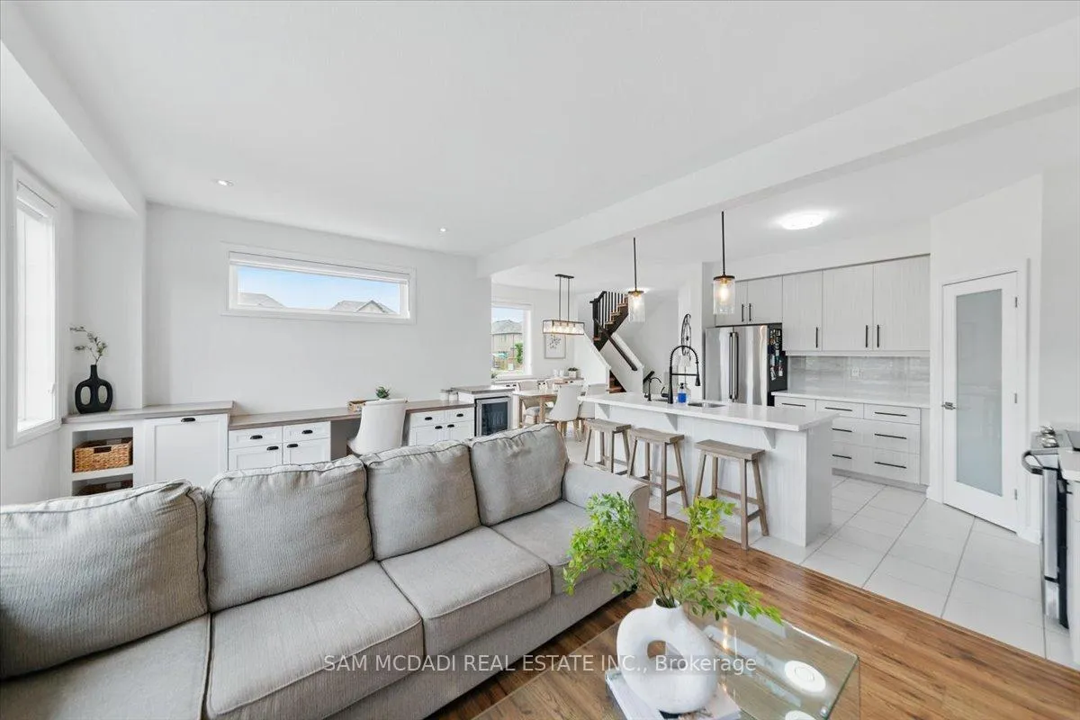 Photo 9 of 4 Rouley Lane, Hamilton, Ancaster — HOMEH