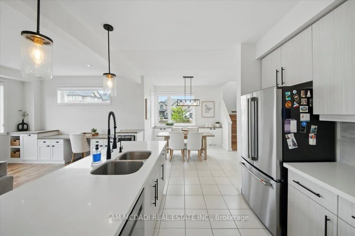 Photo 10 of 4 Rouley Lane, Hamilton, Ancaster — HOMEH
