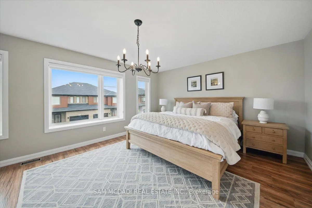 Photo 16 of 4 Rouley Lane, Hamilton, Ancaster — HOMEH
