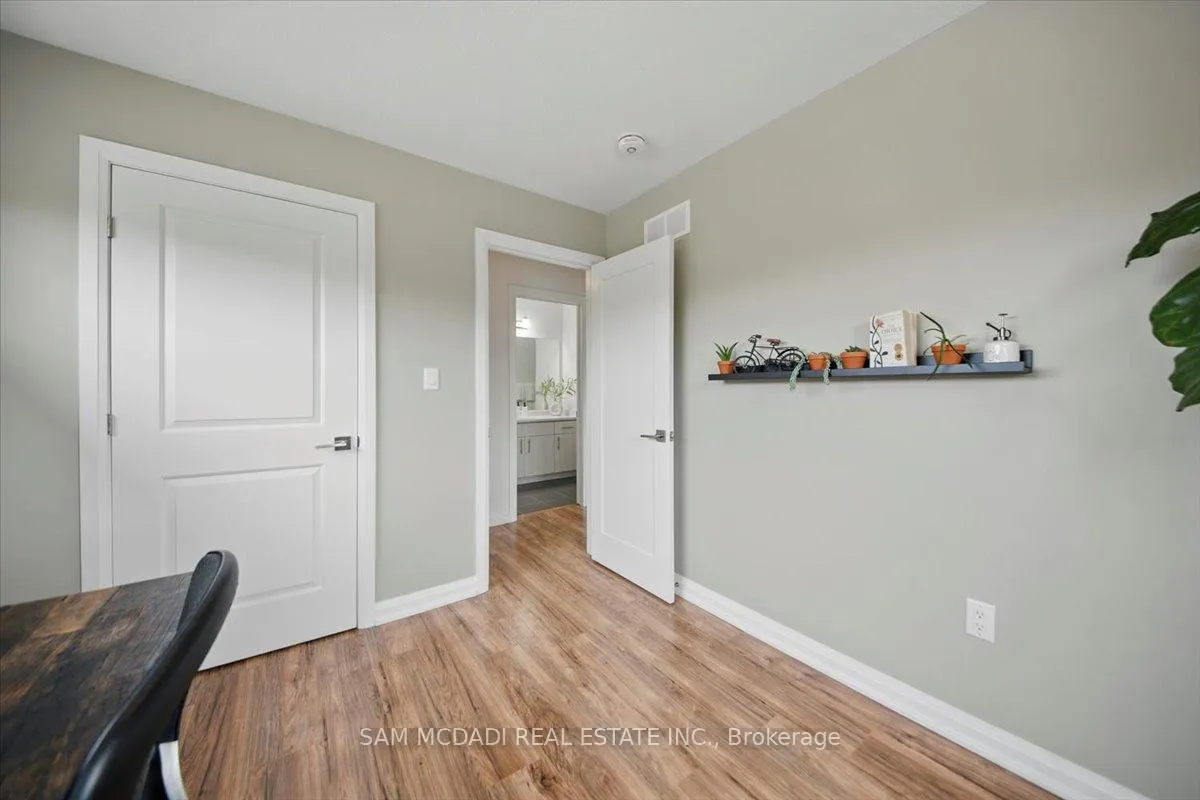Photo 28 of 4 Rouley Lane, Hamilton, Ancaster — HOMEH