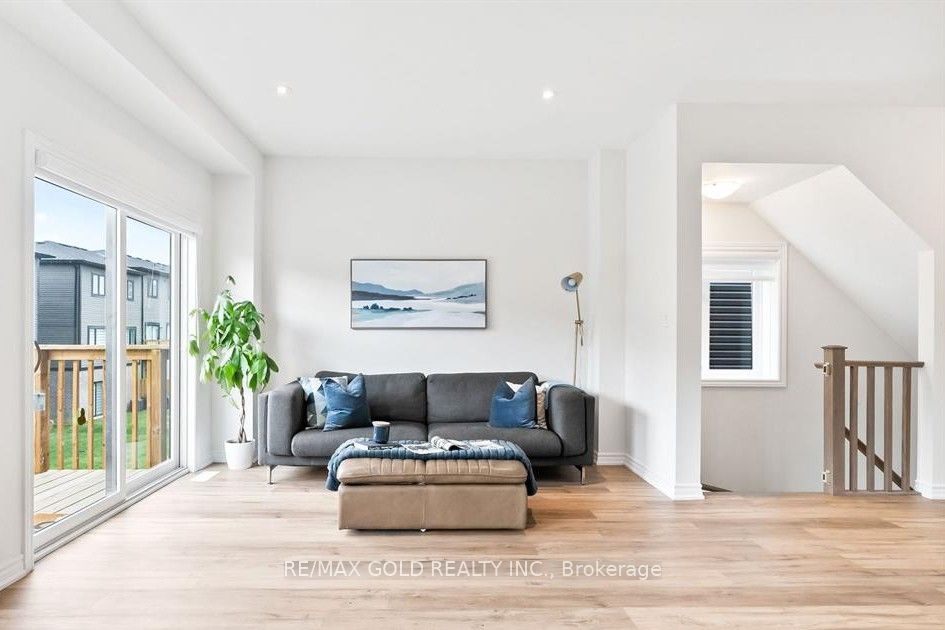 Photo 16 of 46 Capstone Lane, Hamilton, Mountview — HOMEH