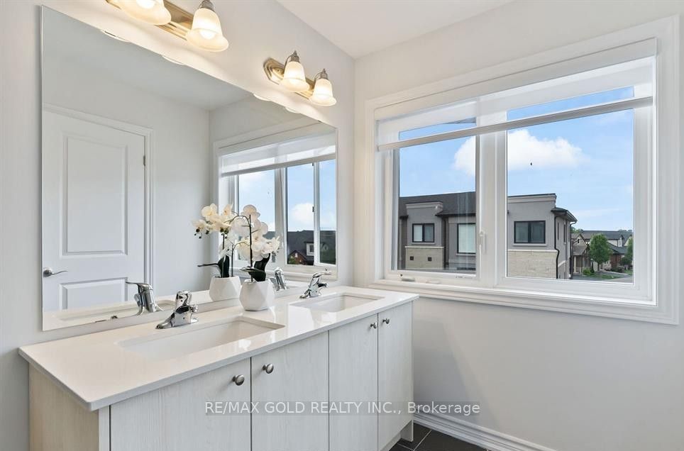 Photo 26 of 46 Capstone Lane, Hamilton, Mountview — HOMEH