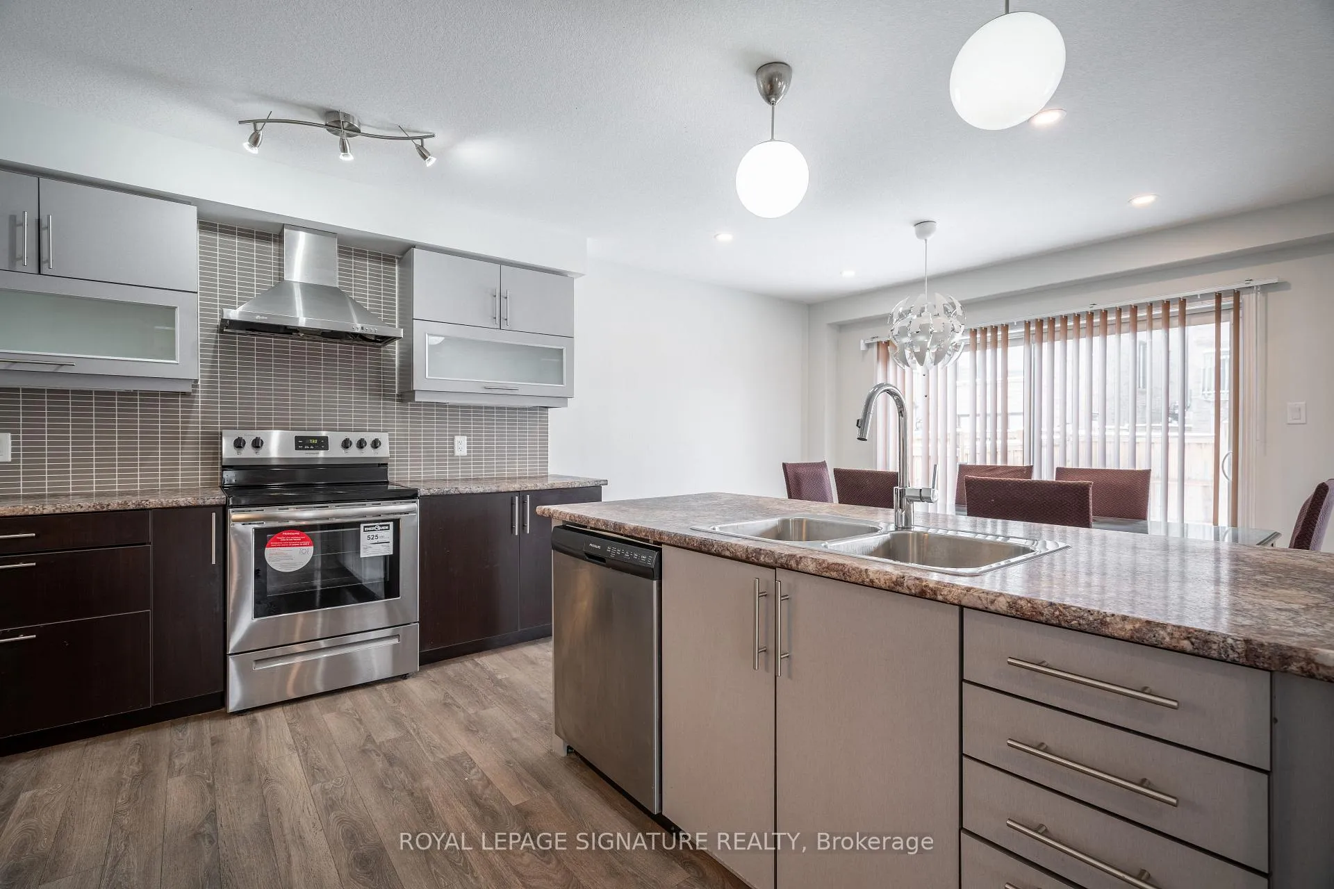 Photo 11 of Unit Upper, 52 Aldgate Avenue, Hamilton, Stoney Creek Mountain — HOMEH