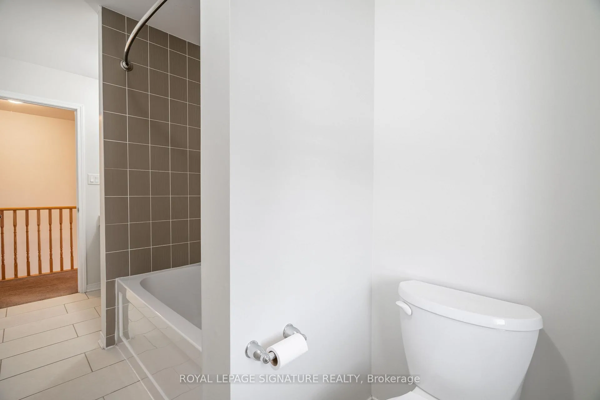 Photo 26 of Unit Upper, 52 Aldgate Avenue, Hamilton, Stoney Creek Mountain — HOMEH