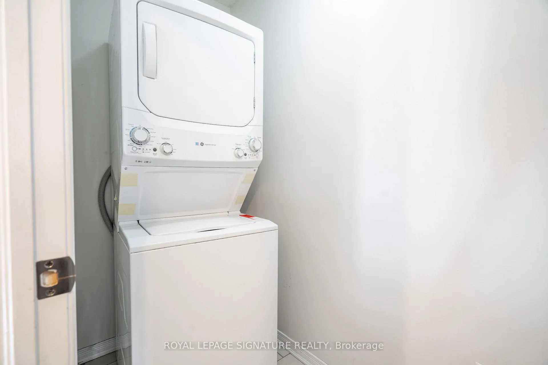 Photo 31 of Unit Upper, 52 Aldgate Avenue, Hamilton, Stoney Creek Mountain — HOMEH