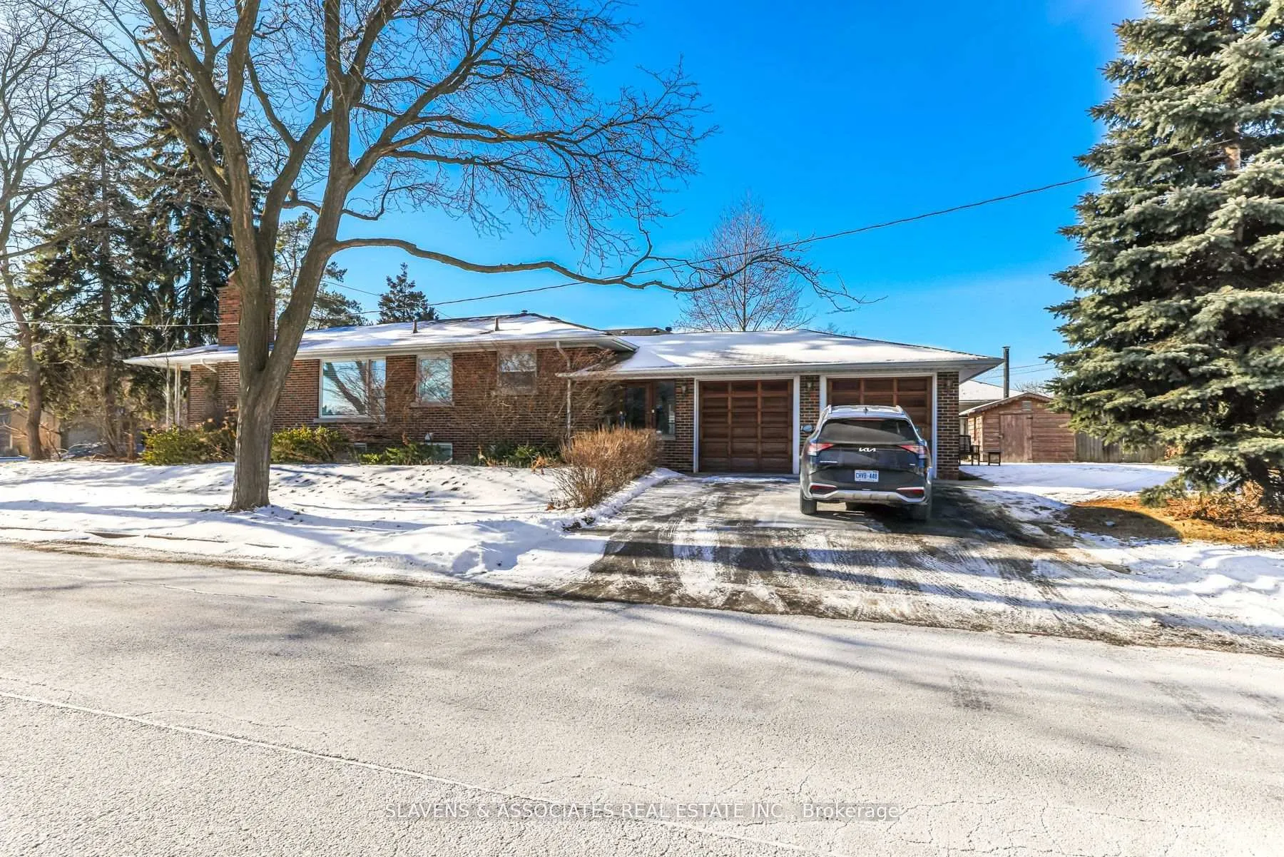Photo 7 of 152 Hillmount Avenue, Toronto, Englemount-Lawrence — HOMEH