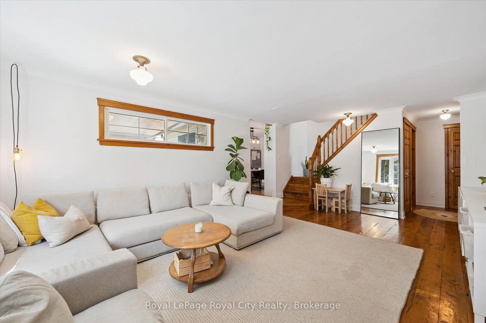Photo 8 of 121 Nottingham Street, Guelph, Downtown — HOMEH