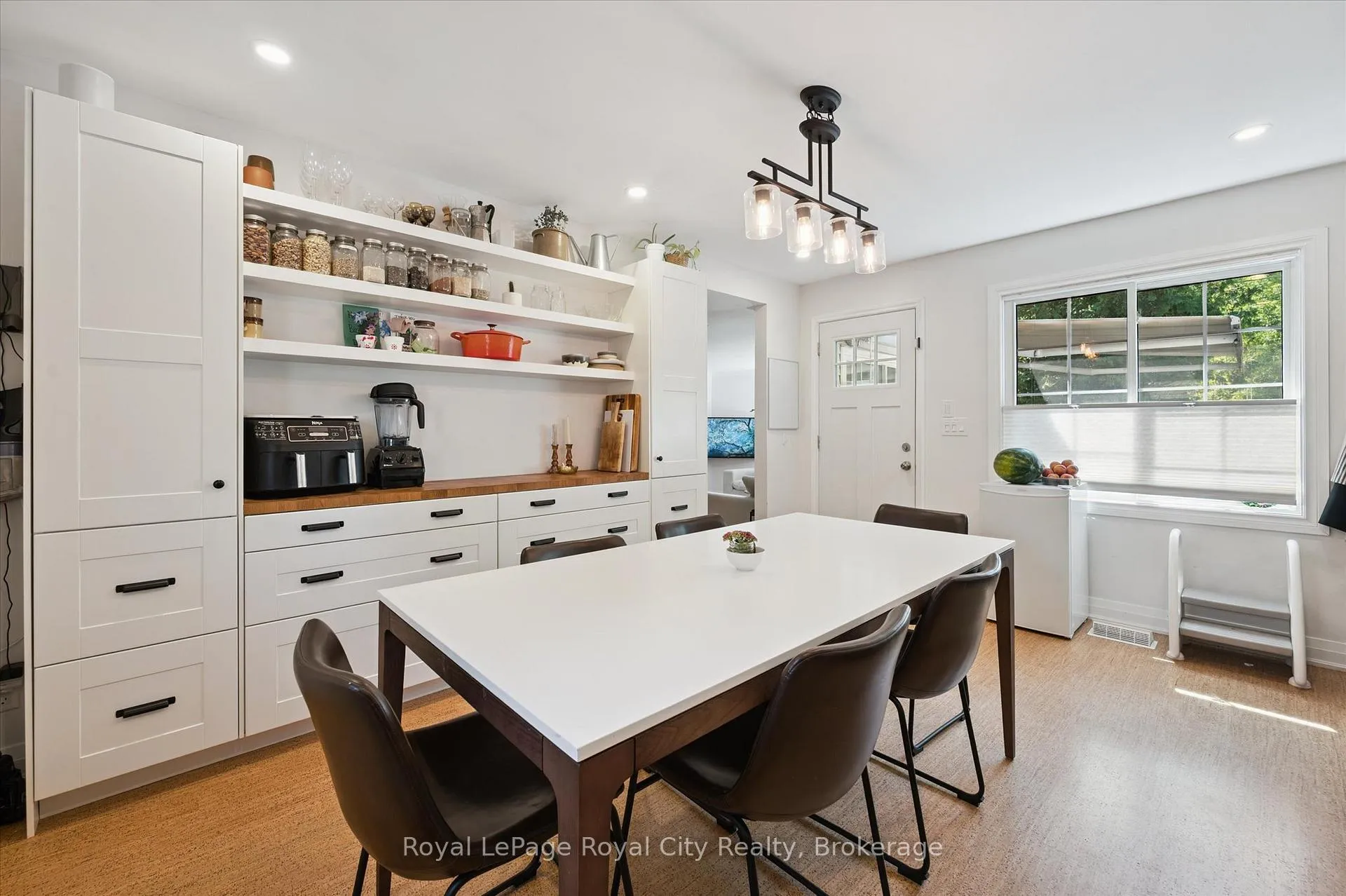 Photo 12 of 121 Nottingham Street, Guelph, Downtown — HOMEH