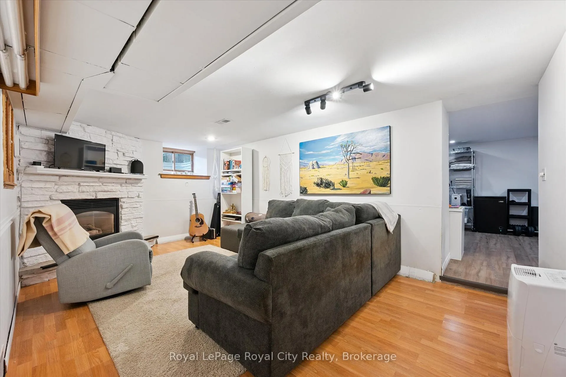 Photo 30 of 121 Nottingham Street, Guelph, Downtown — HOMEH