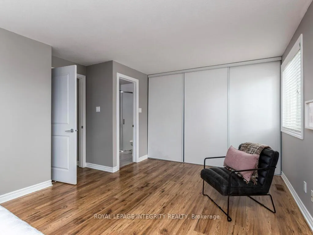 Photo 22 of Unit 14, 146 Valley Stream Drive, Ottawa, Leslie Park — HOMEH
