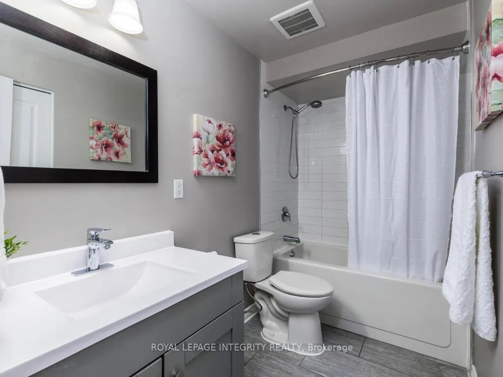 Photo 28 of Unit 14, 146 Valley Stream Drive, Ottawa, Leslie Park — HOMEH
