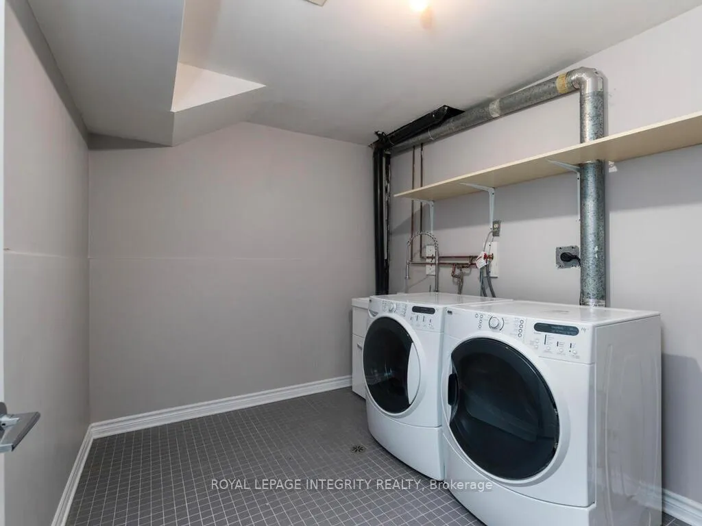 Photo 31 of Unit 14, 146 Valley Stream Drive, Ottawa, Leslie Park — HOMEH