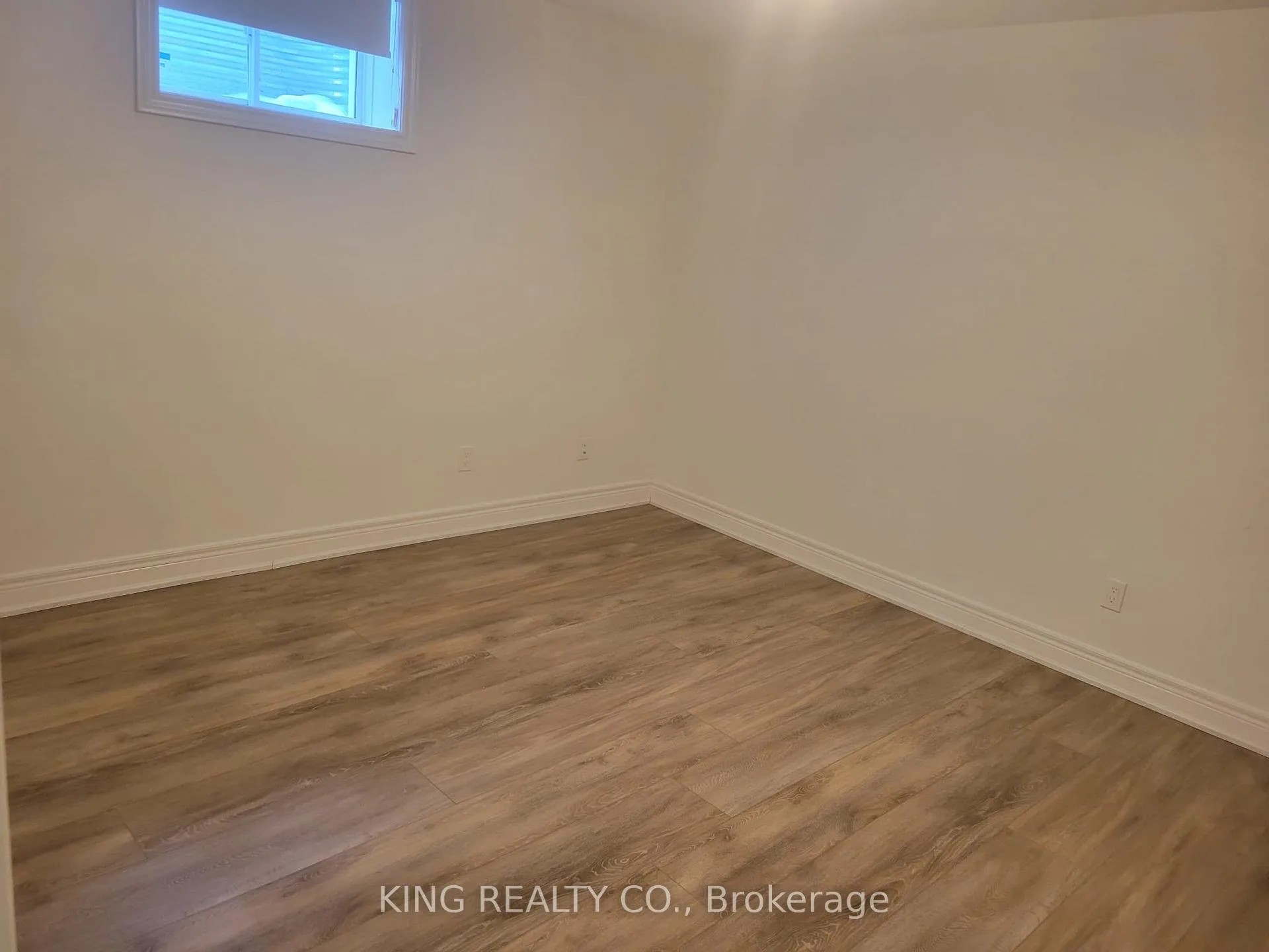 Photo 10 of 51 George Ayres Drive, Kitchener, Doon South — HOMEH
