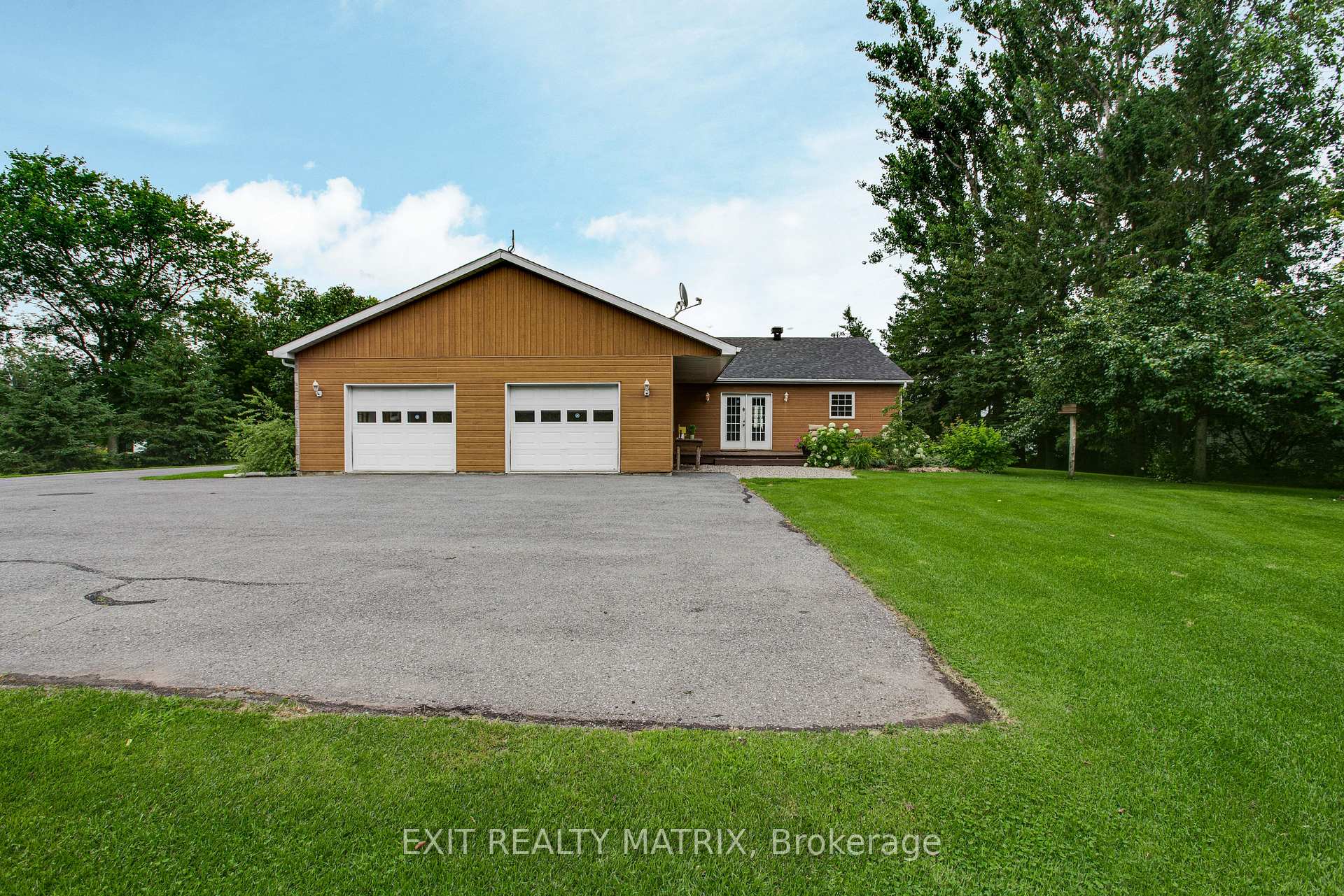 Photo 7 of 142 High Street, Champlain, Vankleek Hill — HOMEH