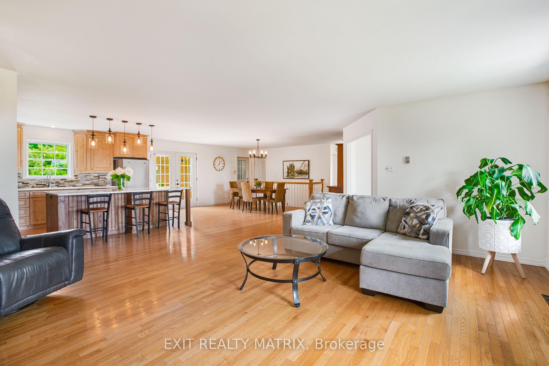 Photo 13 of 142 High Street, Champlain, Vankleek Hill — HOMEH