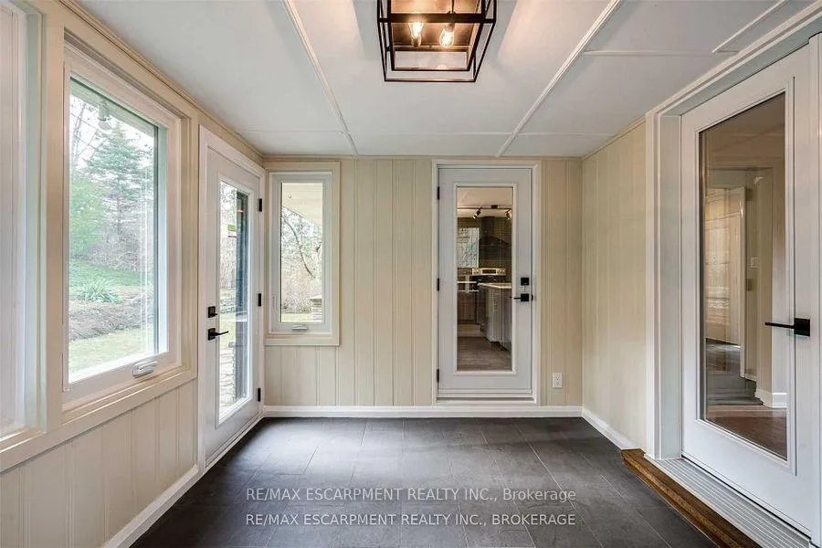 Photo 10 of 56 Mansfield Drive, Hamilton, Ancaster — HOMEH
