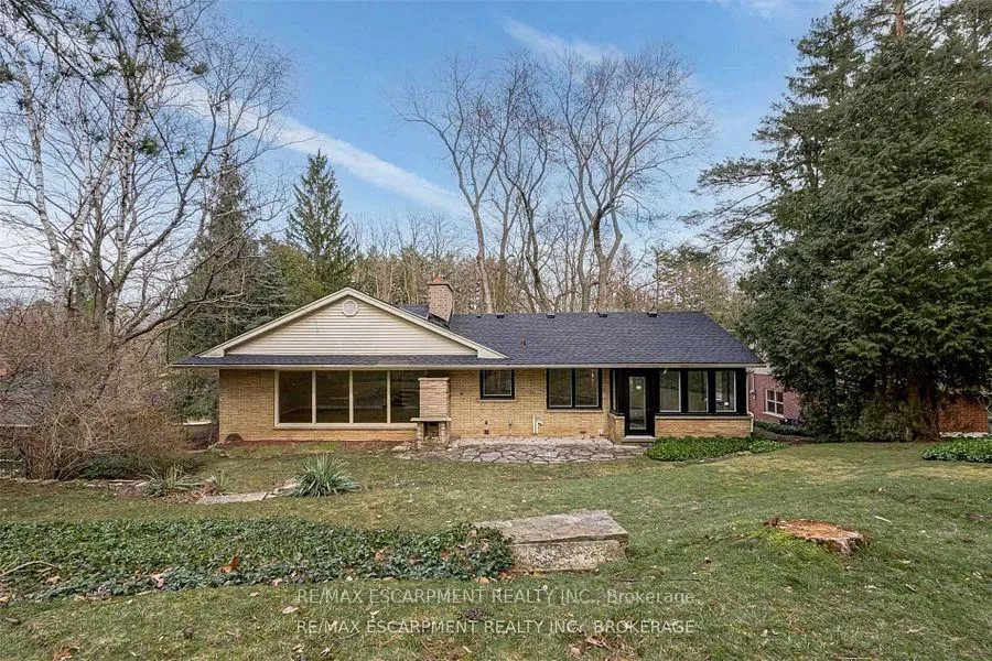 Photo 28 of 56 Mansfield Drive, Hamilton, Ancaster — HOMEH