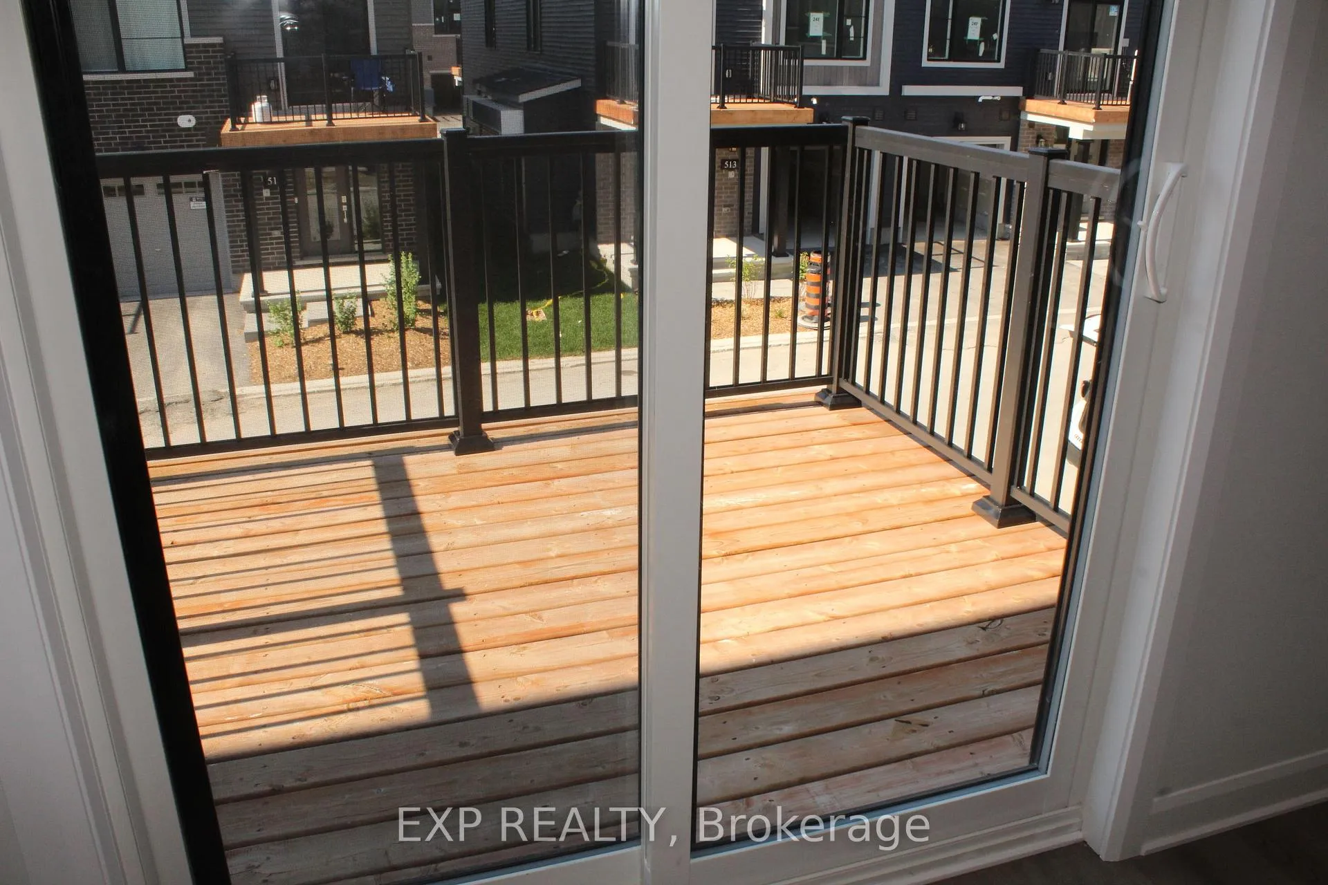 Photo 10 of 510 Woodlily Private, Ottawa, Kanata - Kanata Lakes/Heritage Hills — HOMEH