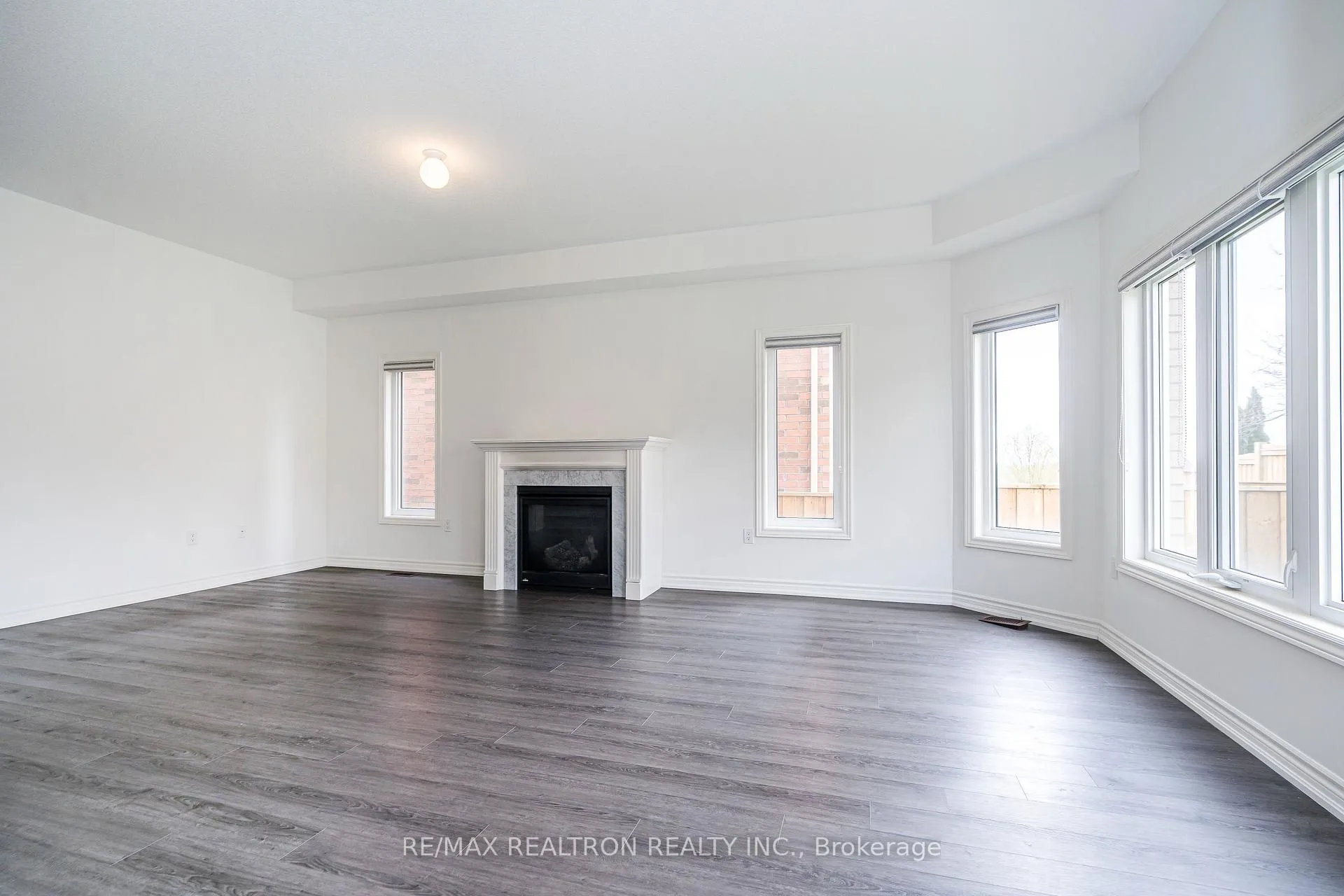 Photo 13 of 182 Lyle Drive, Clarington, Bowmanville — HOMEH