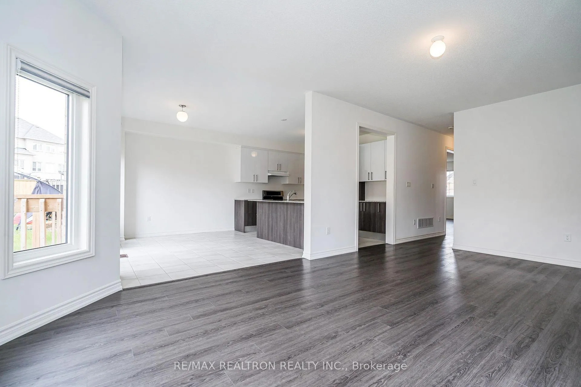 Photo 14 of 182 Lyle Drive, Clarington, Bowmanville — HOMEH