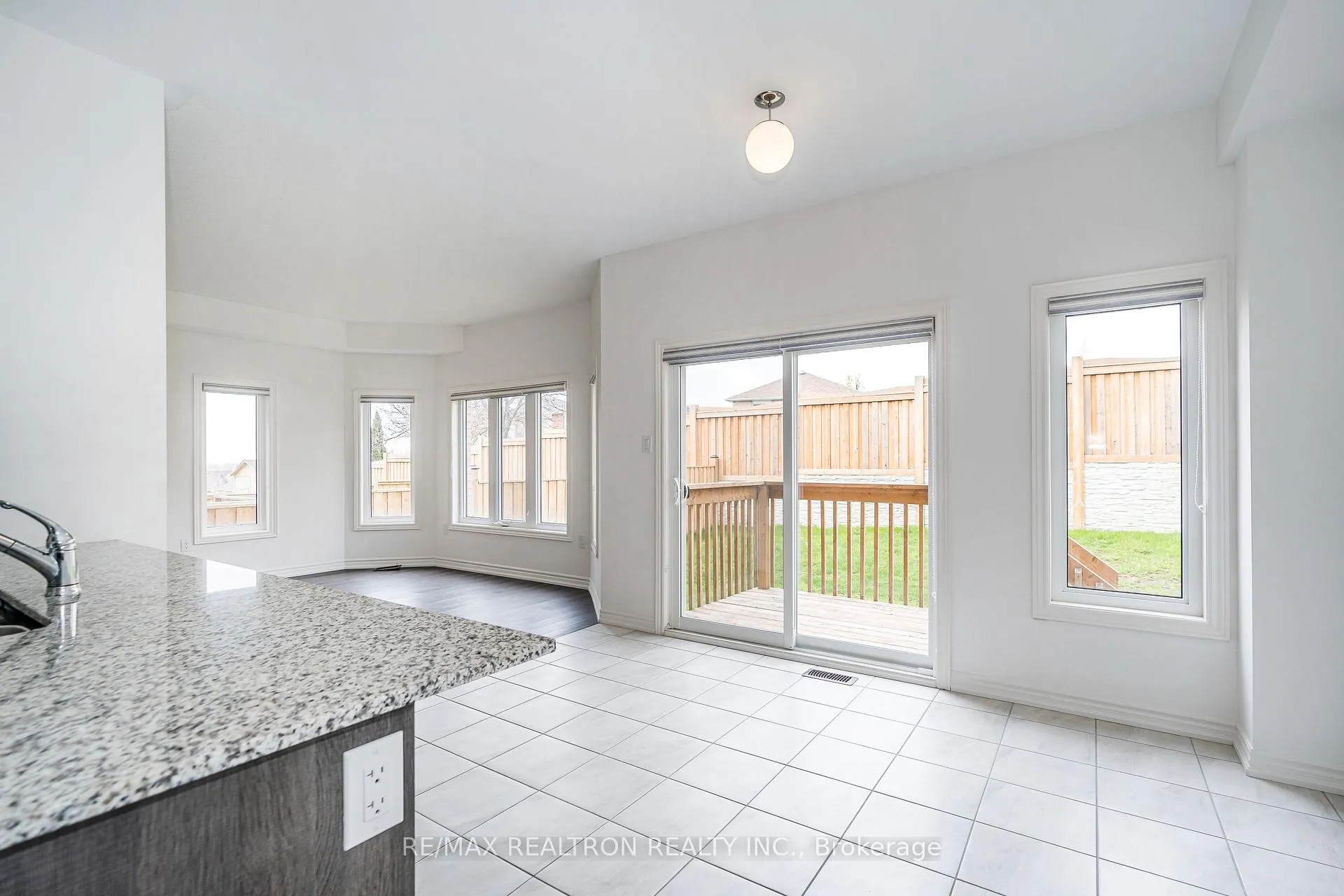 Photo 17 of 182 Lyle Drive, Clarington, Bowmanville — HOMEH