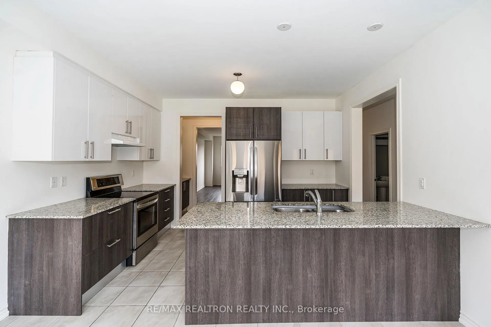 Photo 20 of 182 Lyle Drive, Clarington, Bowmanville — HOMEH