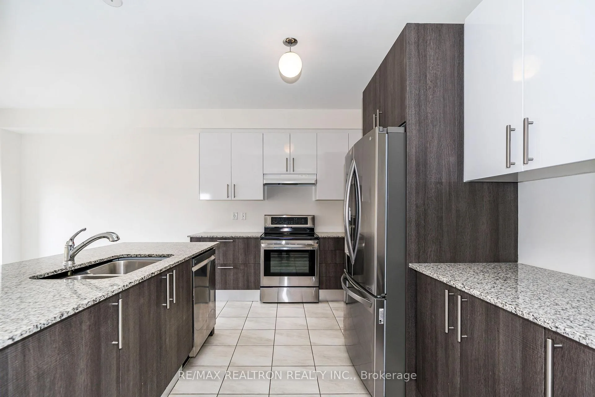 Photo 21 of 182 Lyle Drive, Clarington, Bowmanville — HOMEH