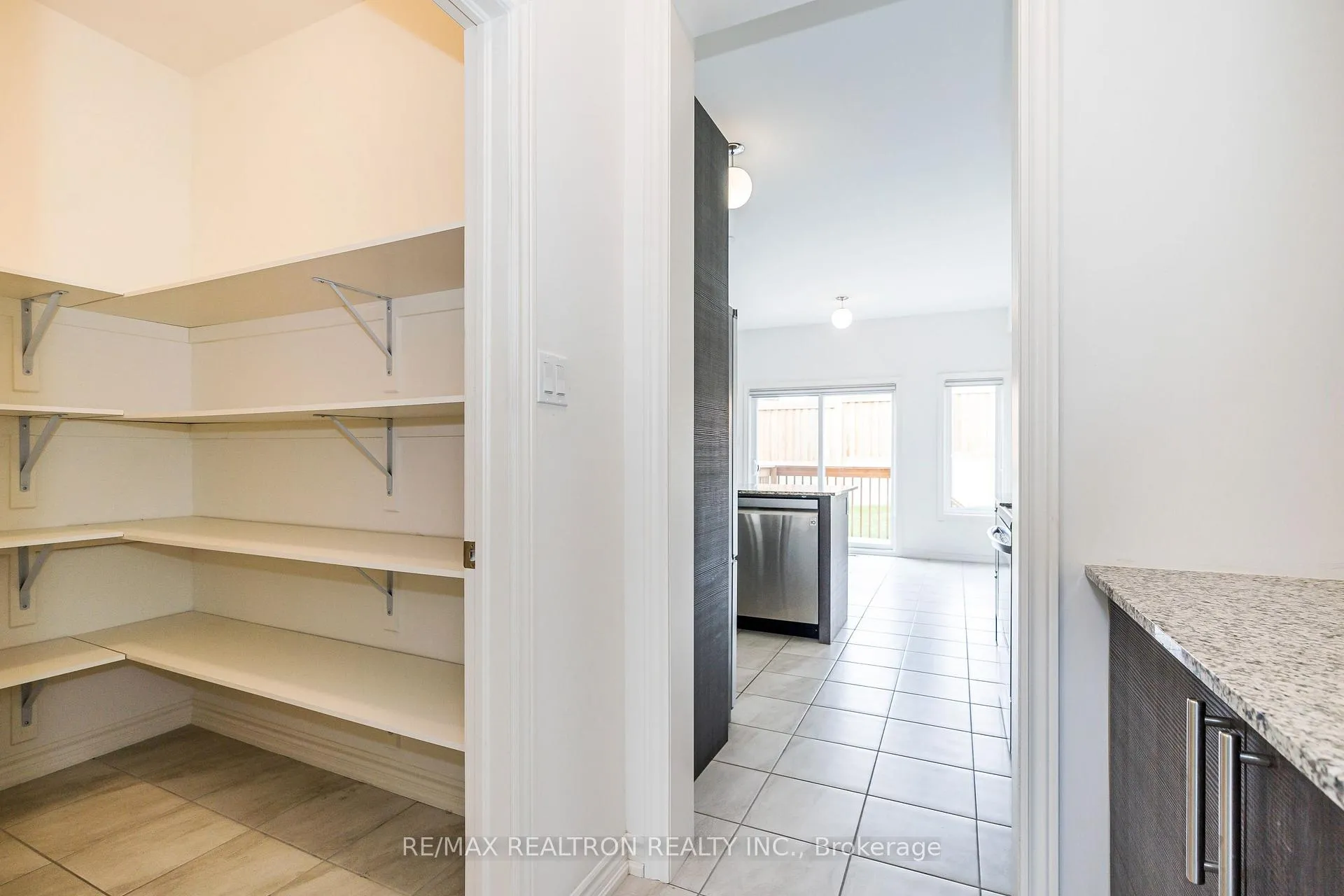 Photo 25 of 182 Lyle Drive, Clarington, Bowmanville — HOMEH