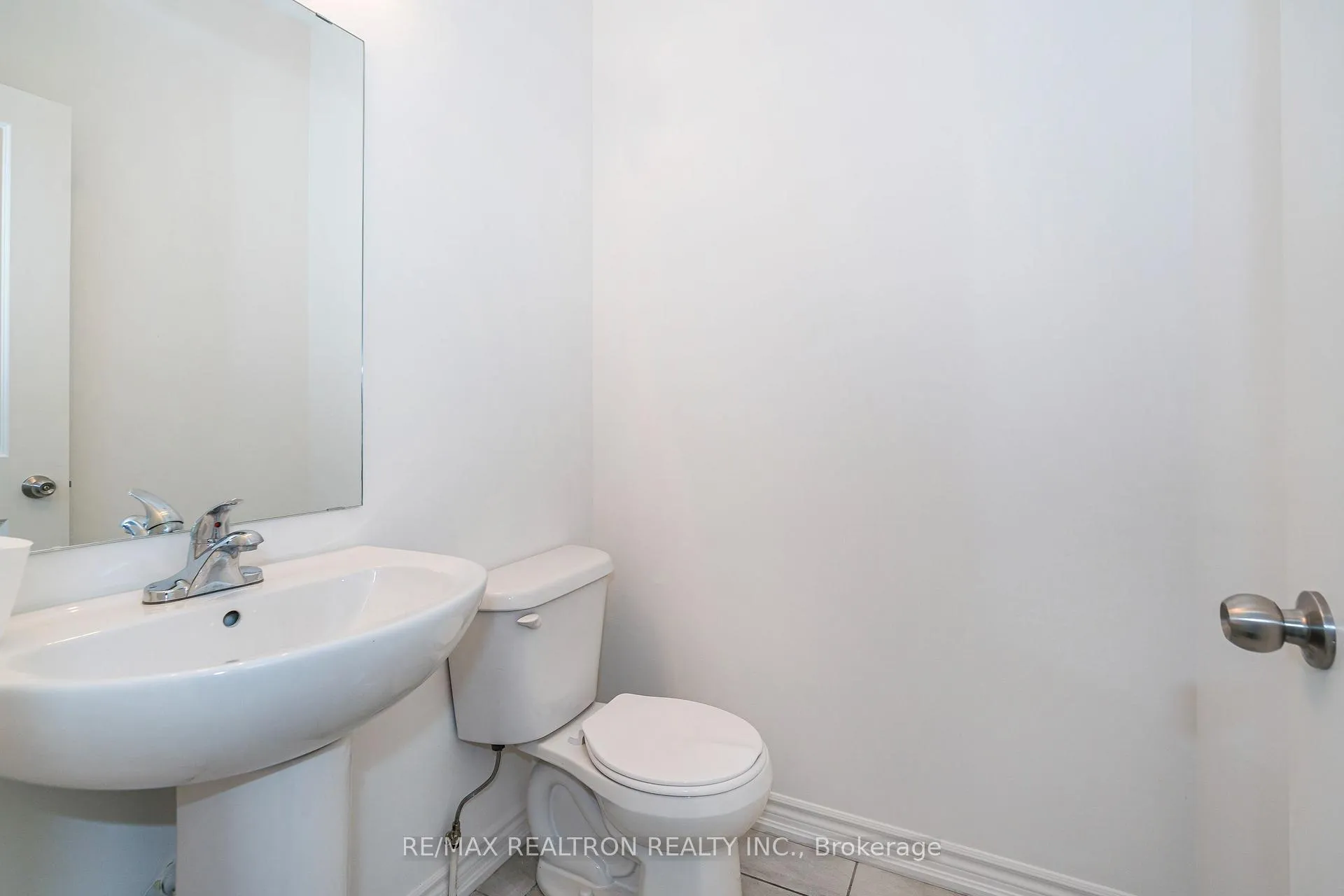 Photo 26 of 182 Lyle Drive, Clarington, Bowmanville — HOMEH