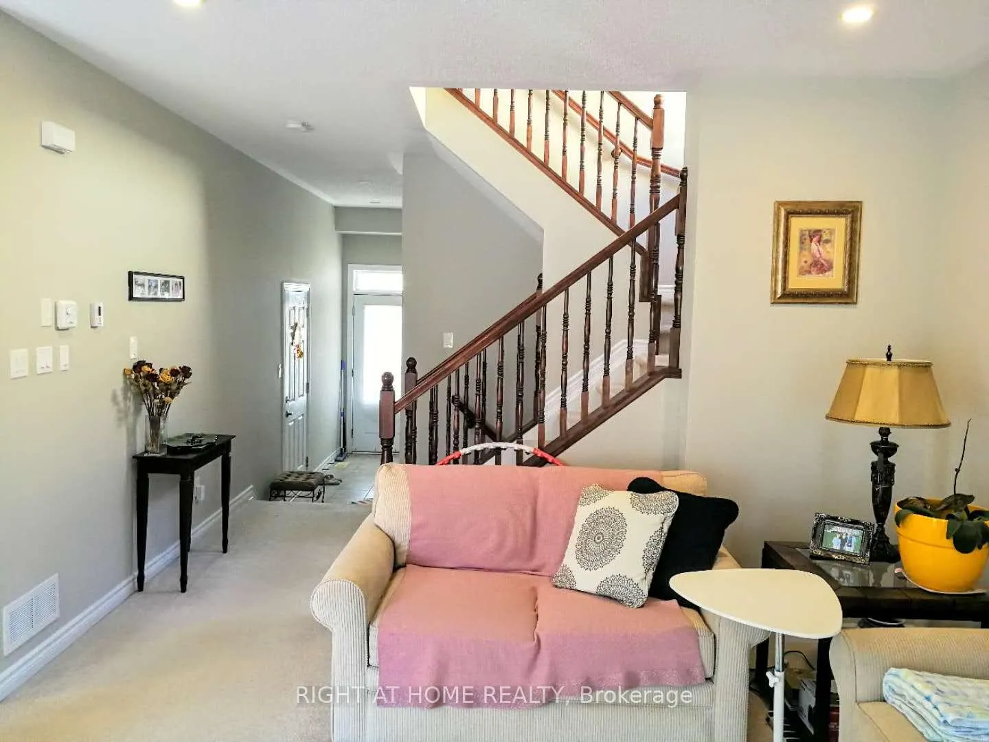 Photo 2 of 610 Clearbrook Drive, Ottawa, Barrhaven - Strandherd — HOMEH