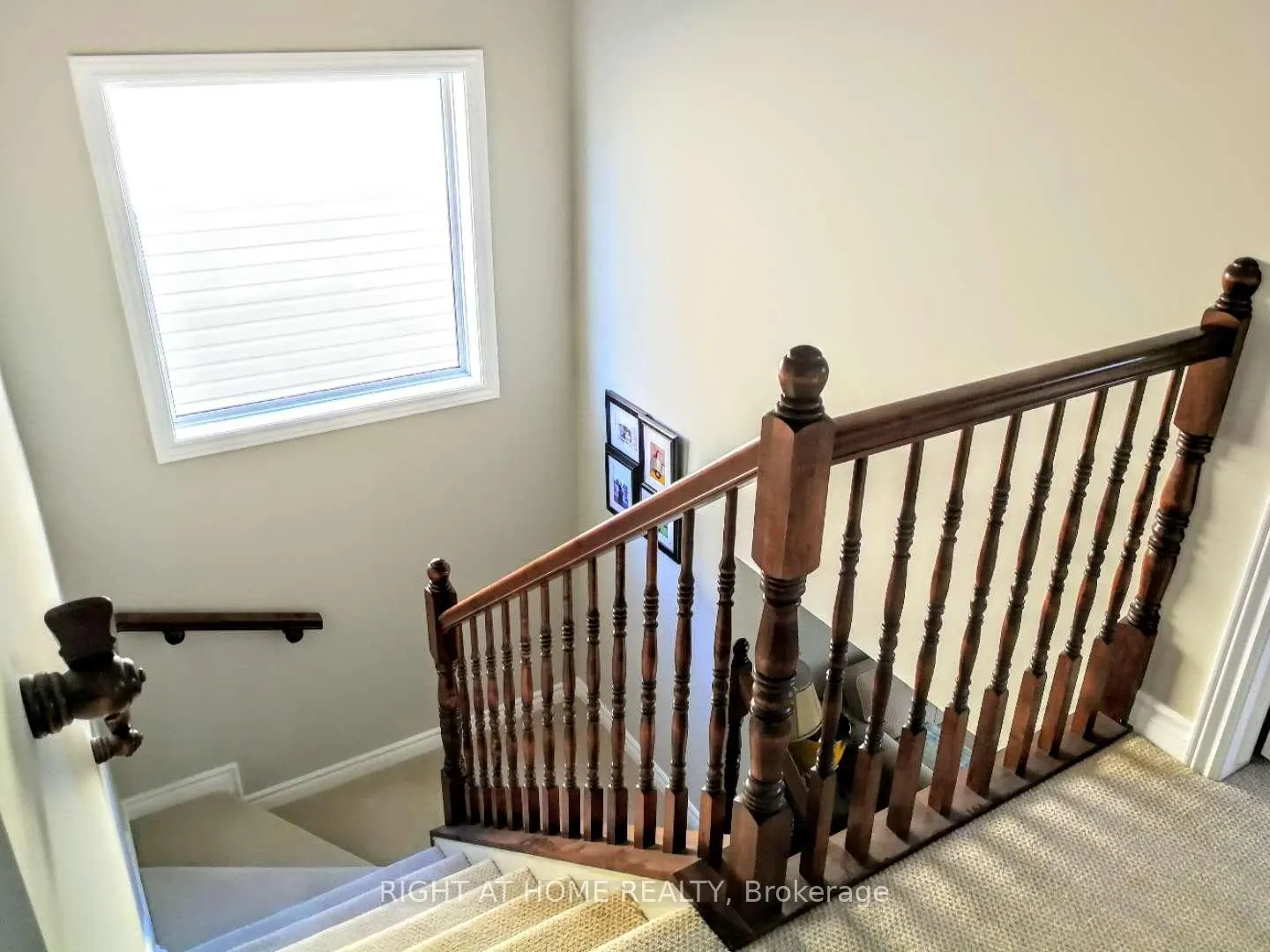 Photo 8 of 610 Clearbrook Drive, Ottawa, Barrhaven - Strandherd — HOMEH