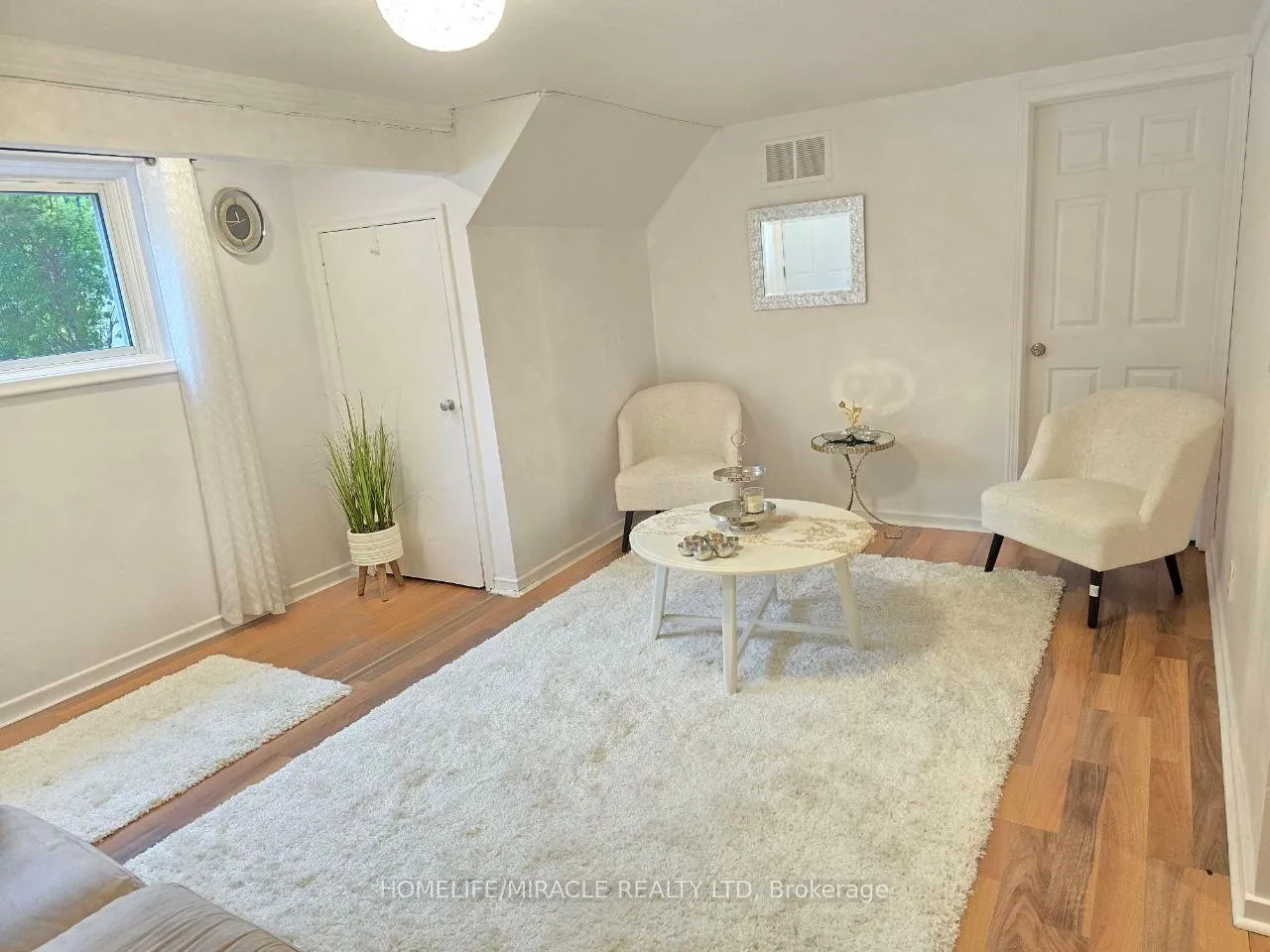 Photo 3 of Unit Bsmt, 88 Levendale Road, Richmond Hill, Mill Pond — HOMEH
