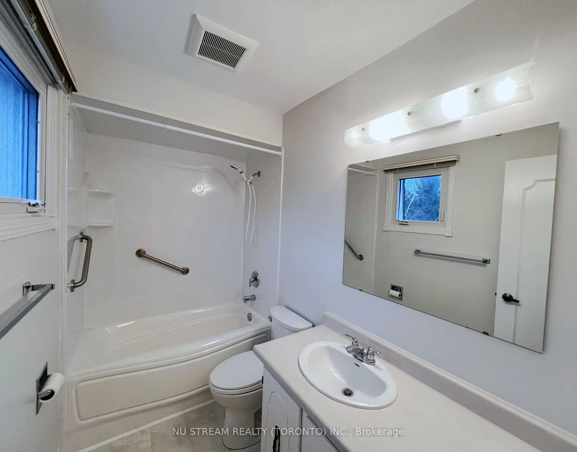 Photo 11 of 11 Newton Gate, Markham, Markham Village — HOMEH