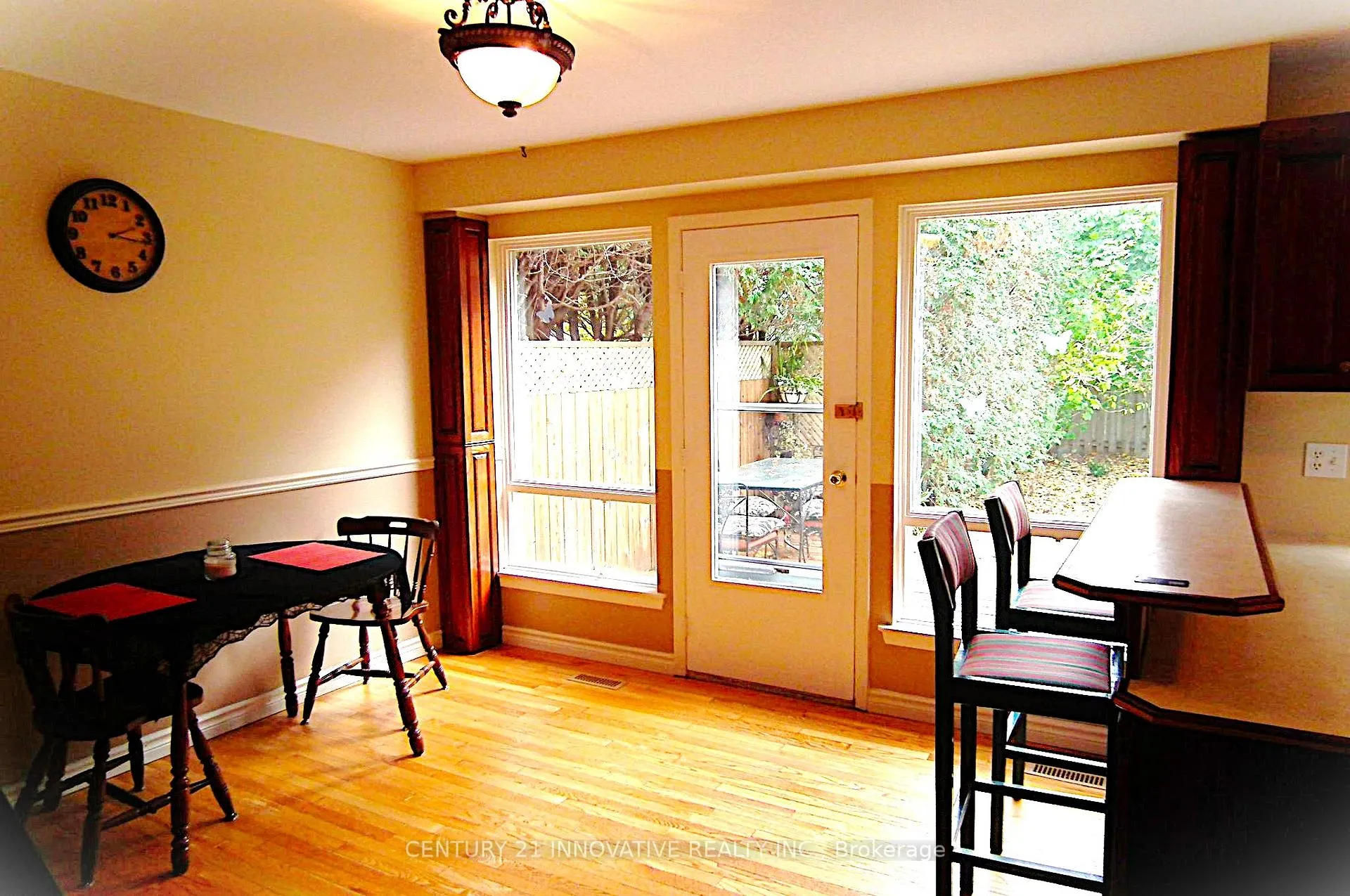 Photo 3 of 181 Ormond Drive S, Oshawa, Samac — HOMEH