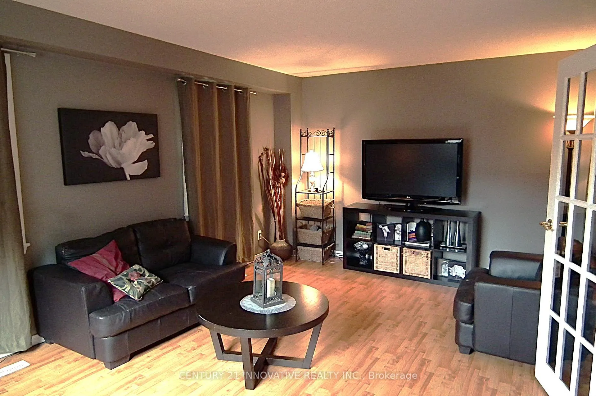Photo 4 of 181 Ormond Drive S, Oshawa, Samac — HOMEH