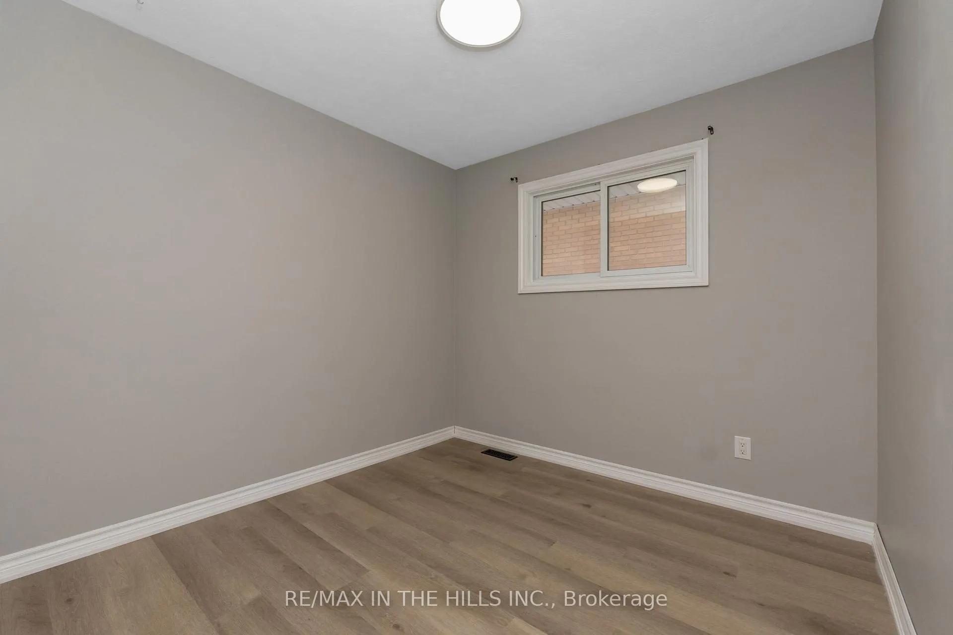 Photo 17 of 45 Algoma Crescent, Hamilton, Buchanan — HOMEH