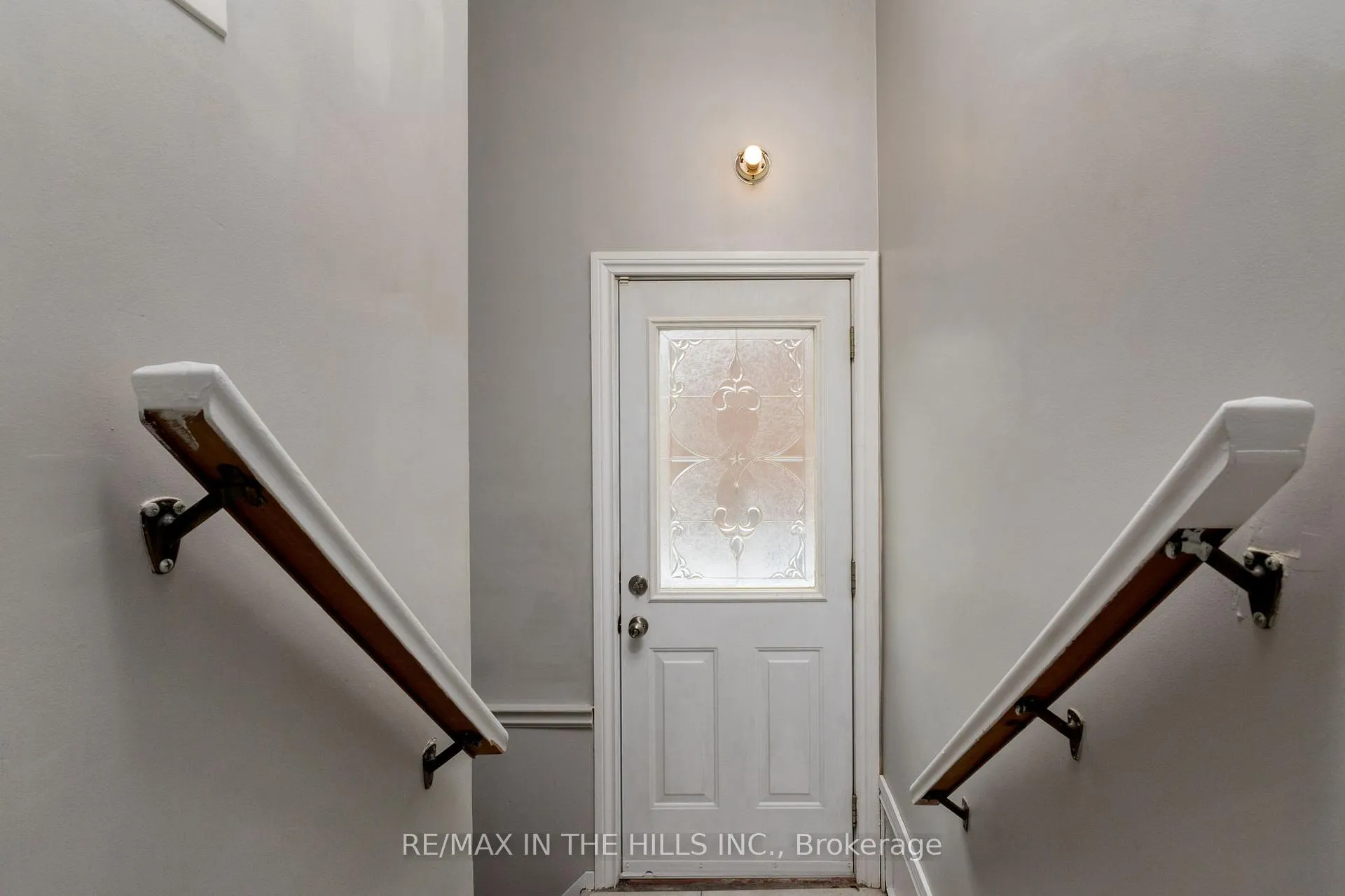 Photo 20 of 45 Algoma Crescent, Hamilton, Buchanan — HOMEH