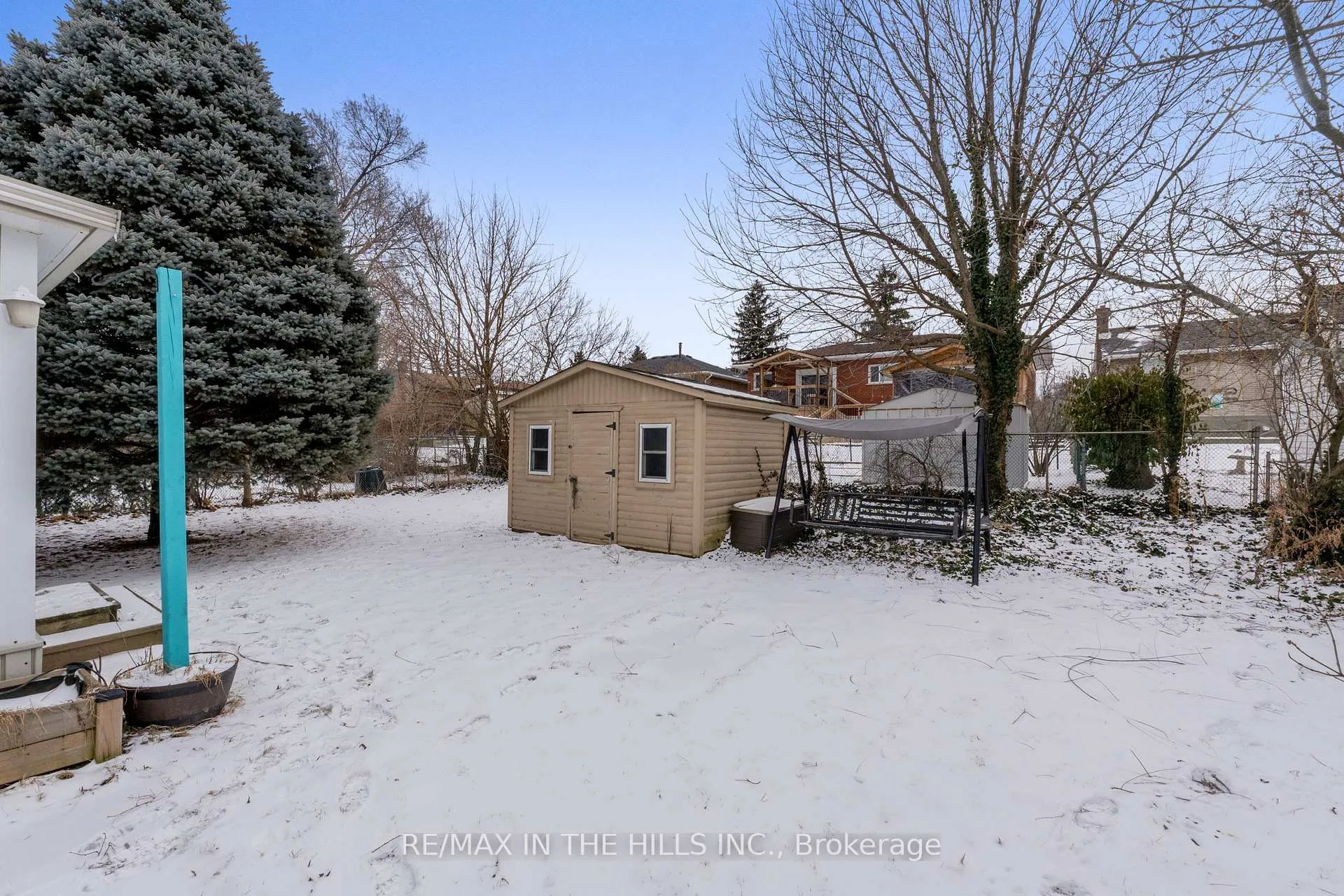 Photo 32 of 45 Algoma Crescent, Hamilton, Buchanan — HOMEH