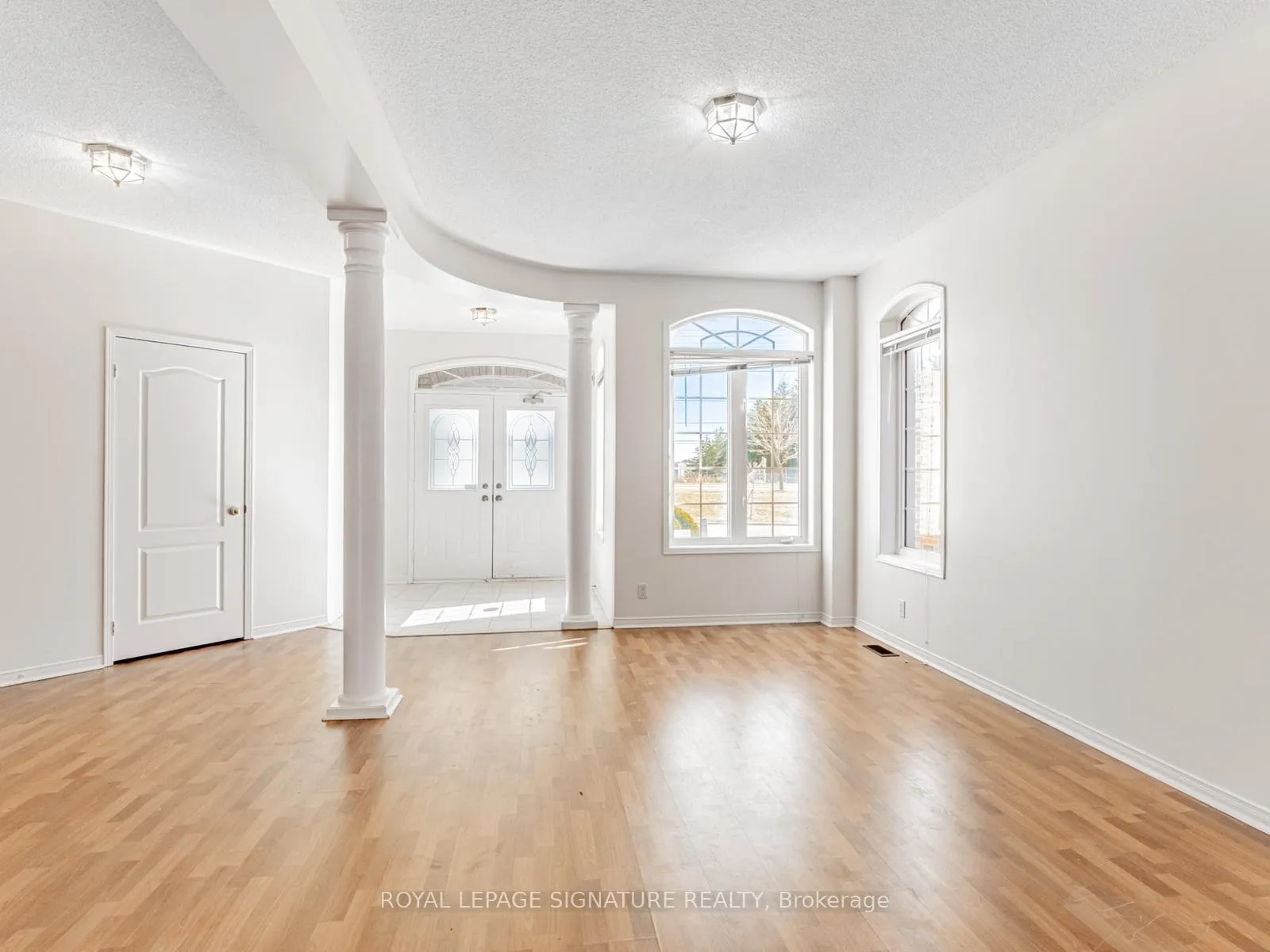 Photo 6 of 33 Bilberry Crescent, Richmond Hill, Rouge Woods — HOMEH
