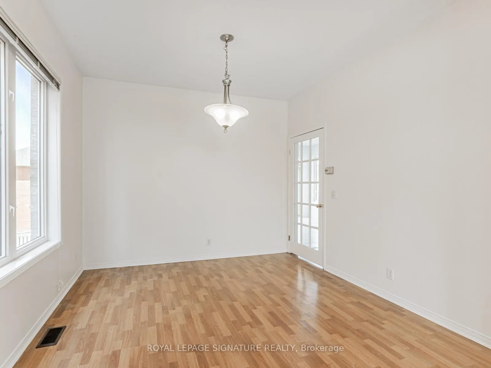 Photo 7 of 33 Bilberry Crescent, Richmond Hill, Rouge Woods — HOMEH