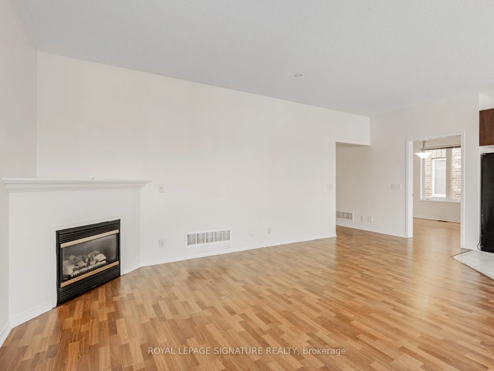 Photo 11 of 33 Bilberry Crescent, Richmond Hill, Rouge Woods — HOMEH