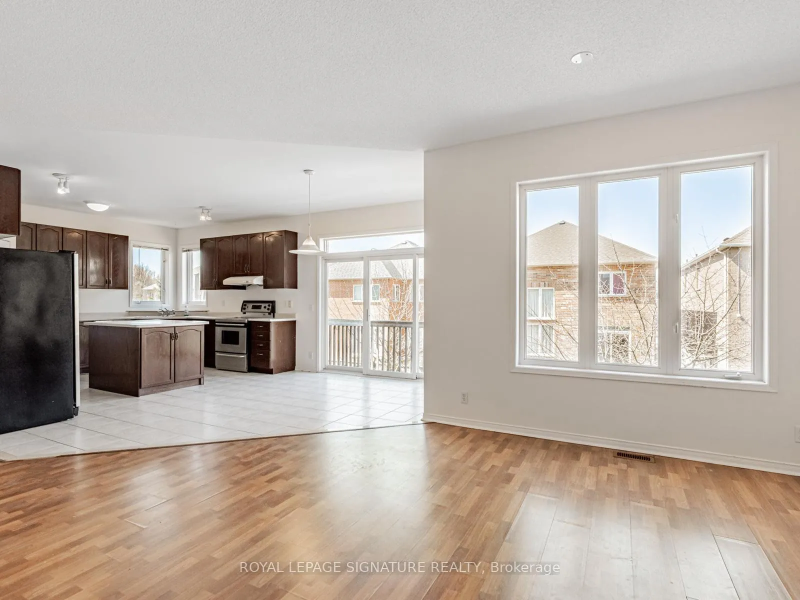 Photo 12 of 33 Bilberry Crescent, Richmond Hill, Rouge Woods — HOMEH