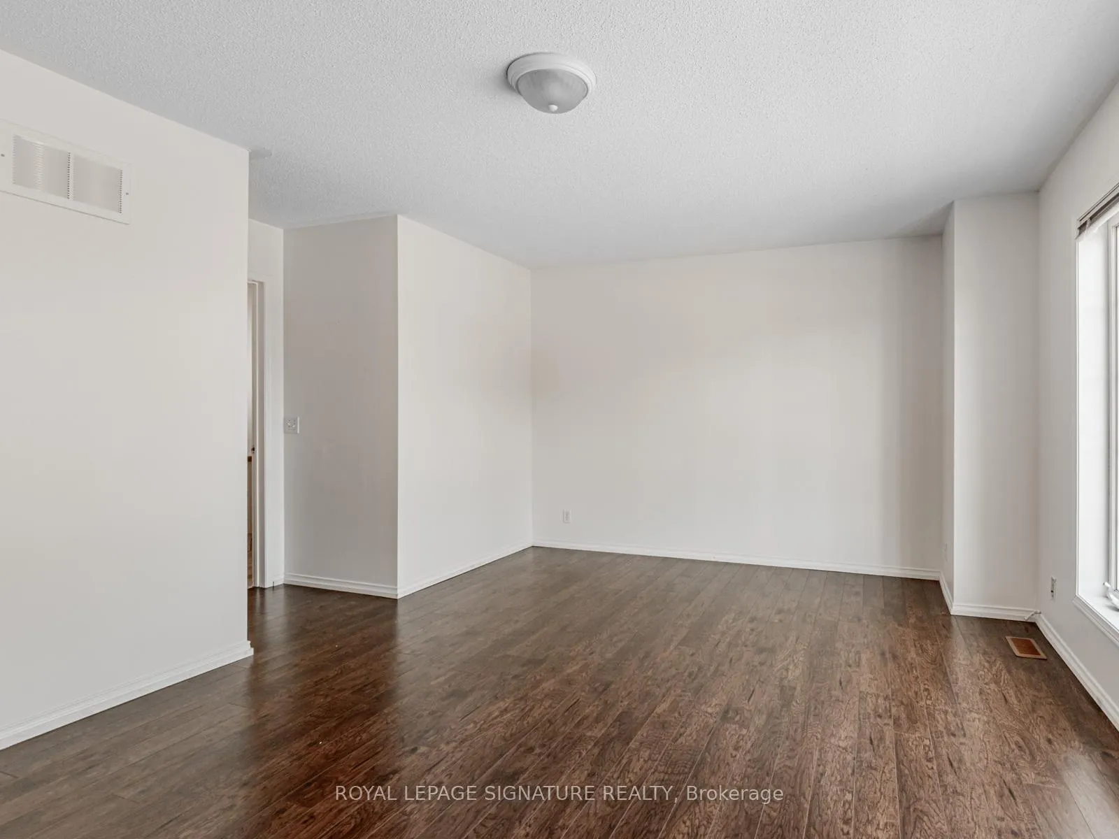 Photo 42 of 33 Bilberry Crescent, Richmond Hill, Rouge Woods — HOMEH