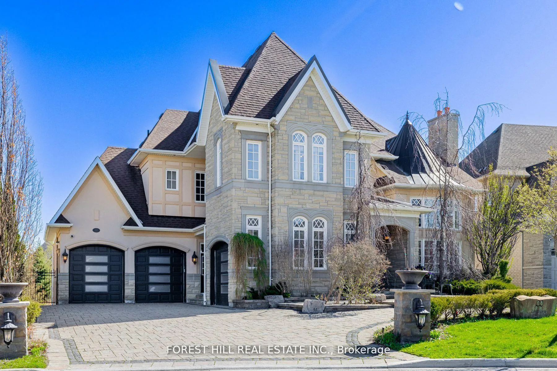 Front of 22 Longthorpe Court
