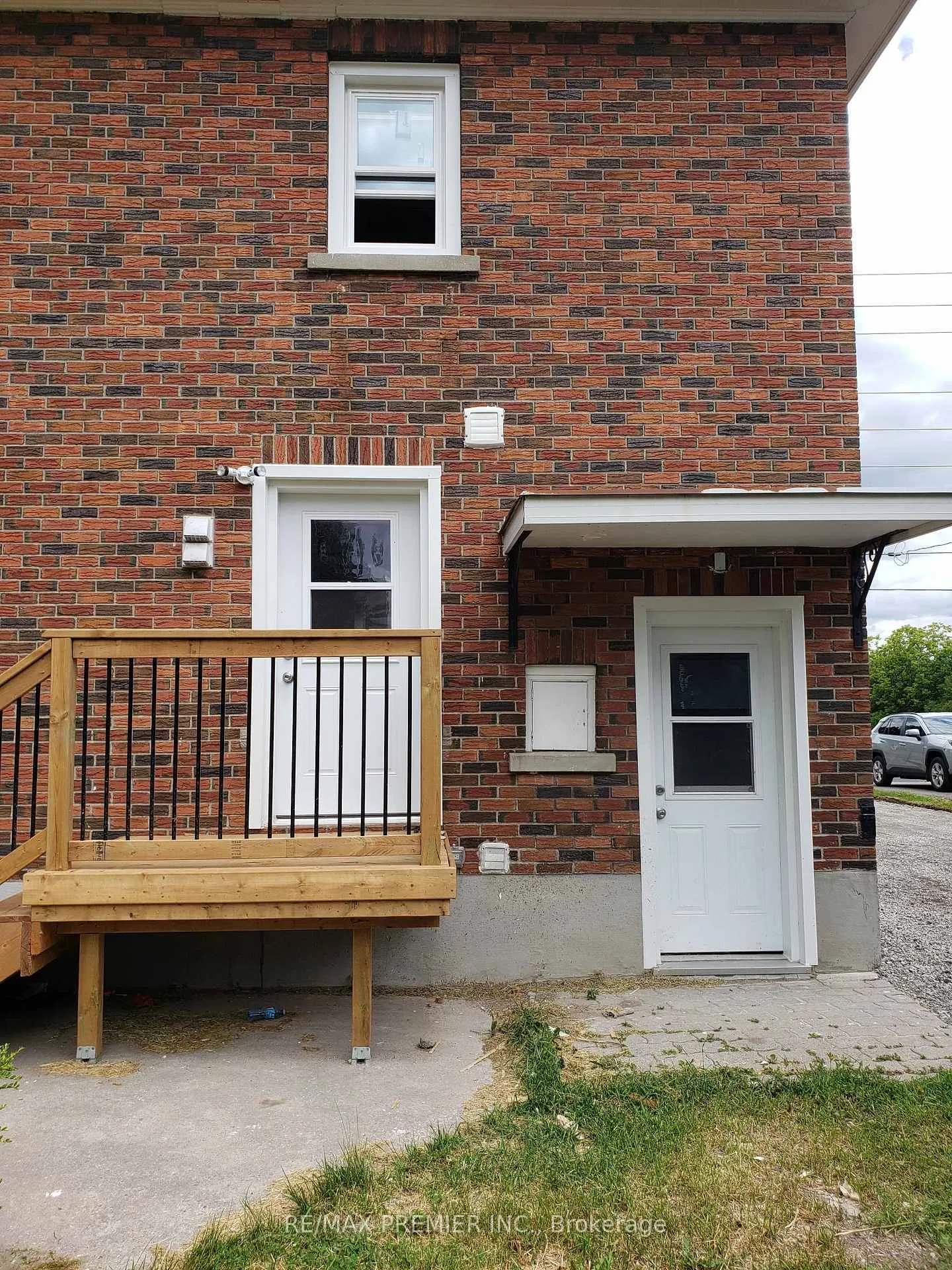 Photo 2 of Unit Lower, 635 Bloor Street E, Oshawa, Farewell — HOMEH