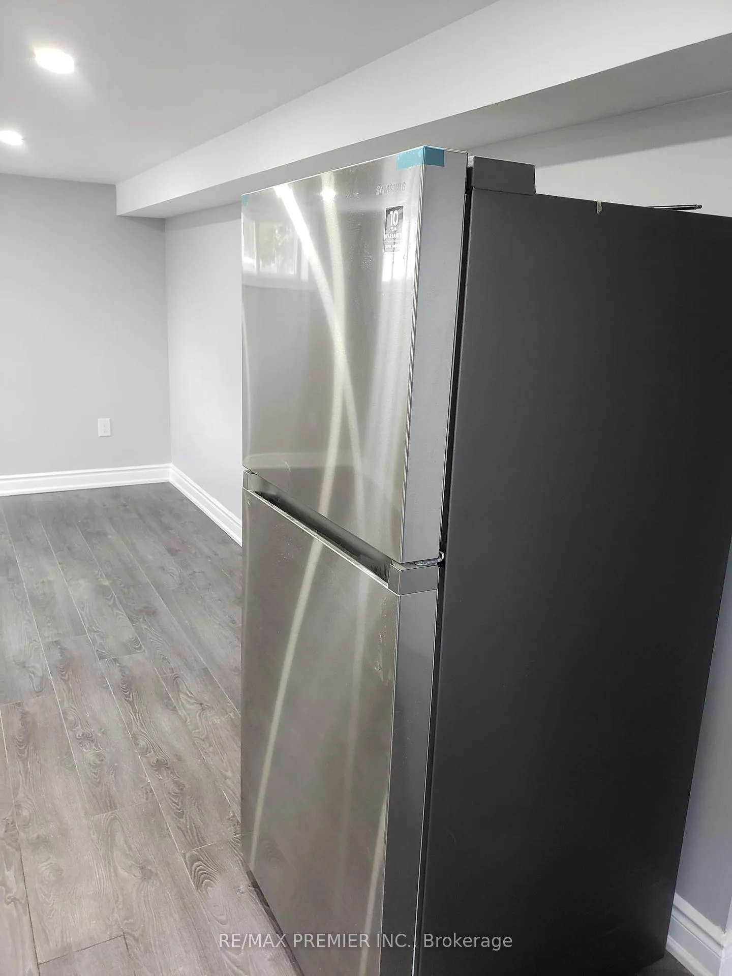 Photo 5 of Unit Lower, 635 Bloor Street E, Oshawa, Farewell — HOMEH