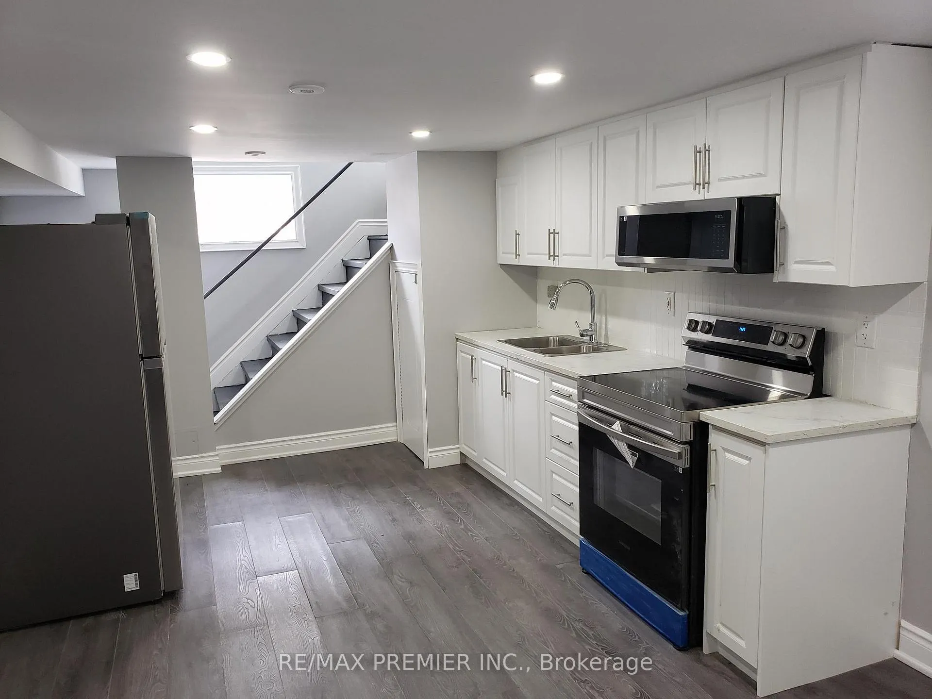 Photo 6 of Unit Lower, 635 Bloor Street E, Oshawa, Farewell — HOMEH